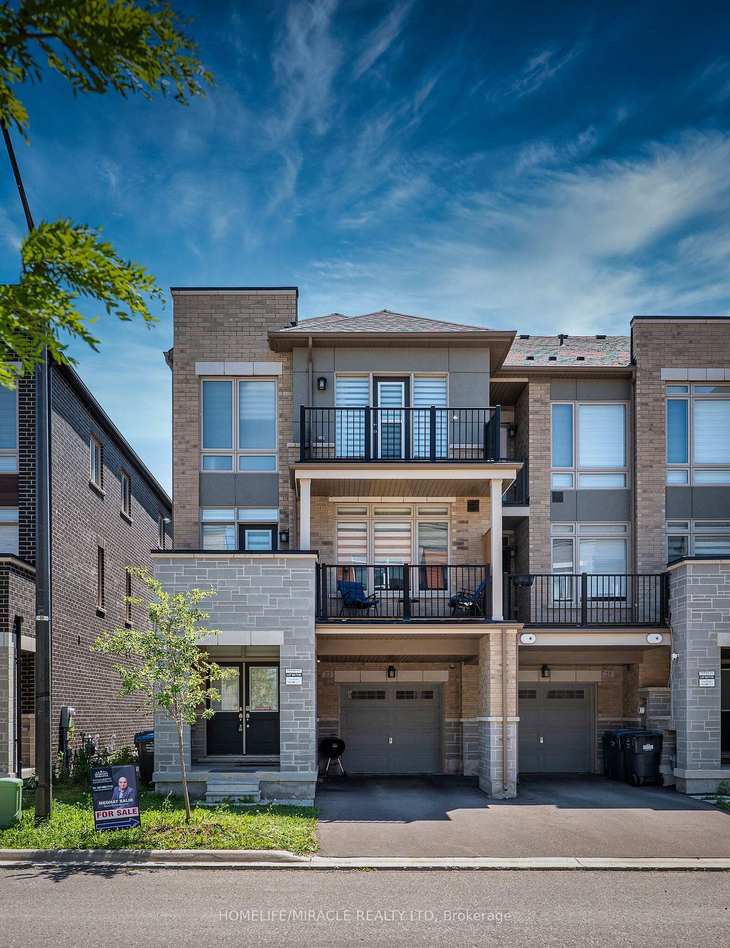 Photo 2 of 23 Arrowview Drive, Brampton, Northwest Brampton — HOMEH