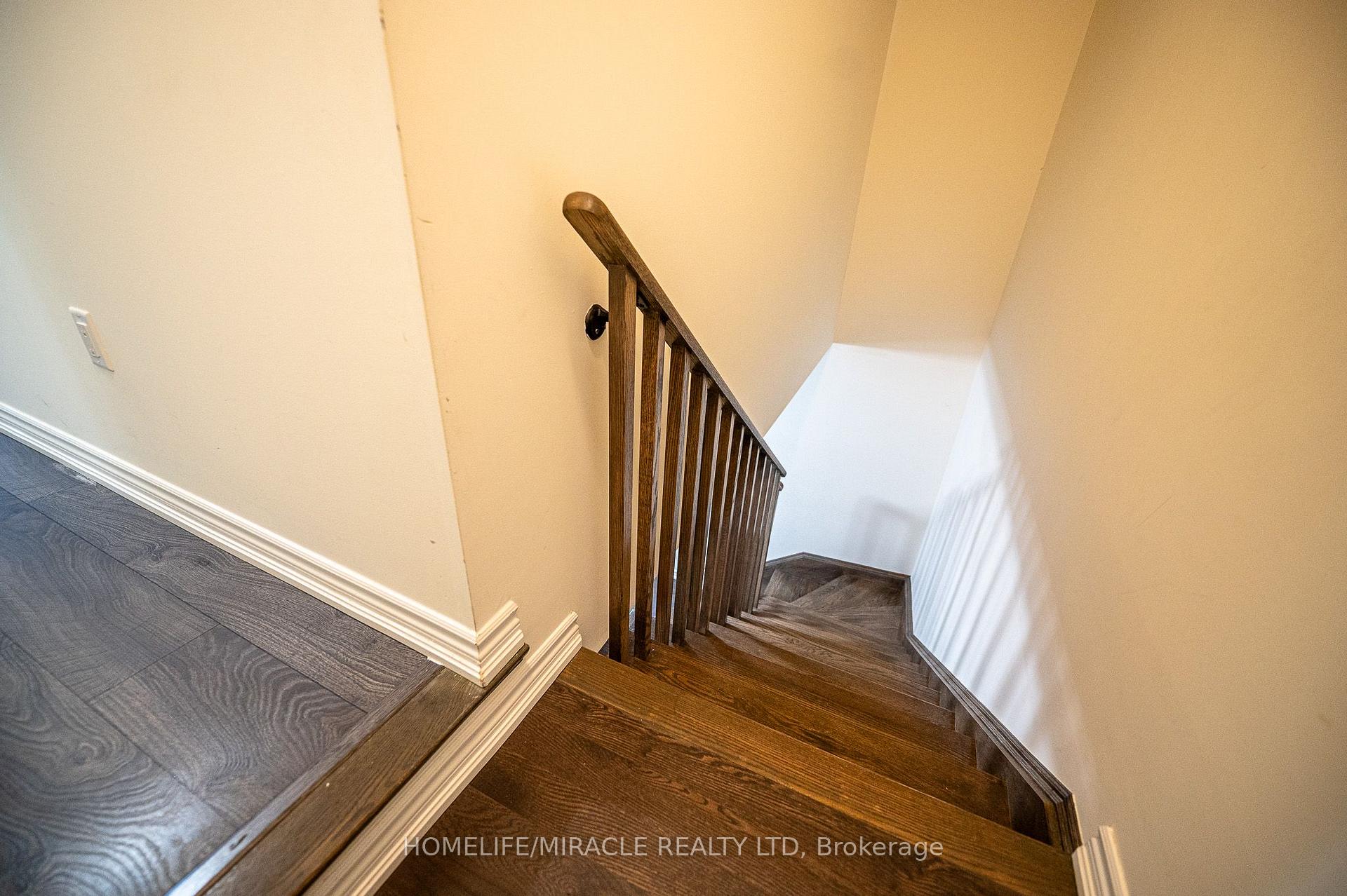 Photo 33 of 23 Arrowview Drive, Brampton, Northwest Brampton — HOMEH