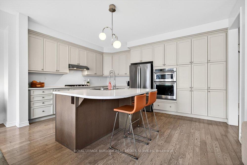 Photo 13 of 145 Stillwater Crescent, Hamilton, Waterdown — HOMEH