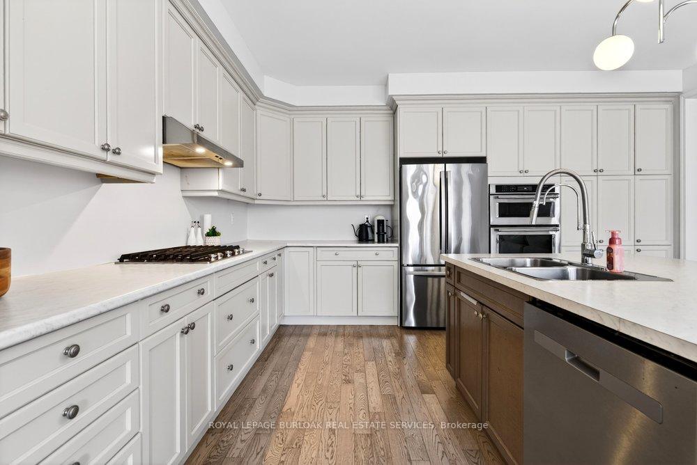 Photo 14 of 145 Stillwater Crescent, Hamilton, Waterdown — HOMEH