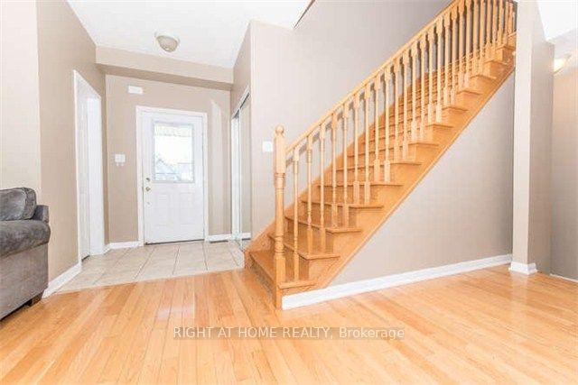 Photo 5 of 780 Ormond Drive, Oshawa, Samac — HOMEH