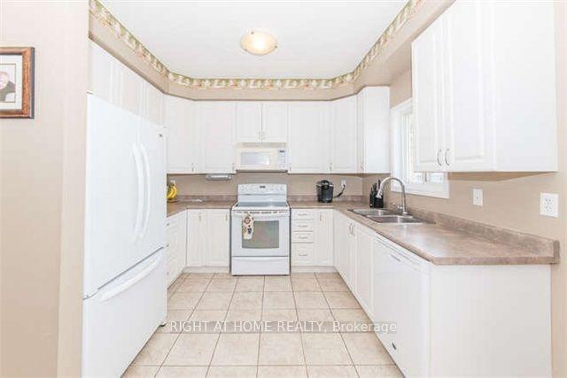 Photo 10 of 780 Ormond Drive, Oshawa, Samac — HOMEH