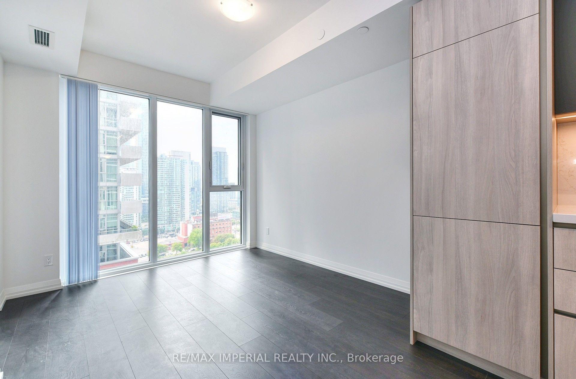 Photo 1 of Unit 2015, 400 King Street W, Toronto, Waterfront Communities — HOMEH