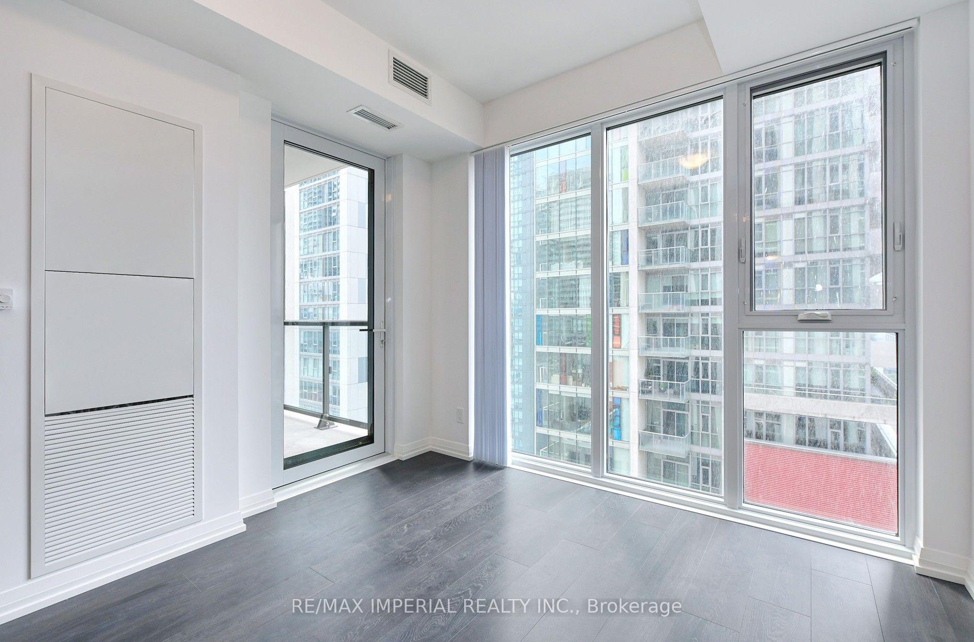 Photo 3 of Unit 2015, 400 King Street W, Toronto, Waterfront Communities — HOMEH