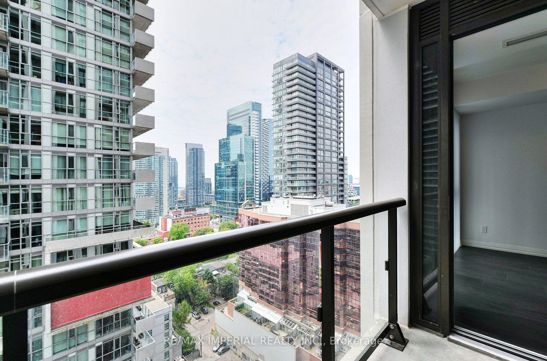 Photo 13 of Unit 2015, 400 King Street W, Toronto, Waterfront Communities — HOMEH