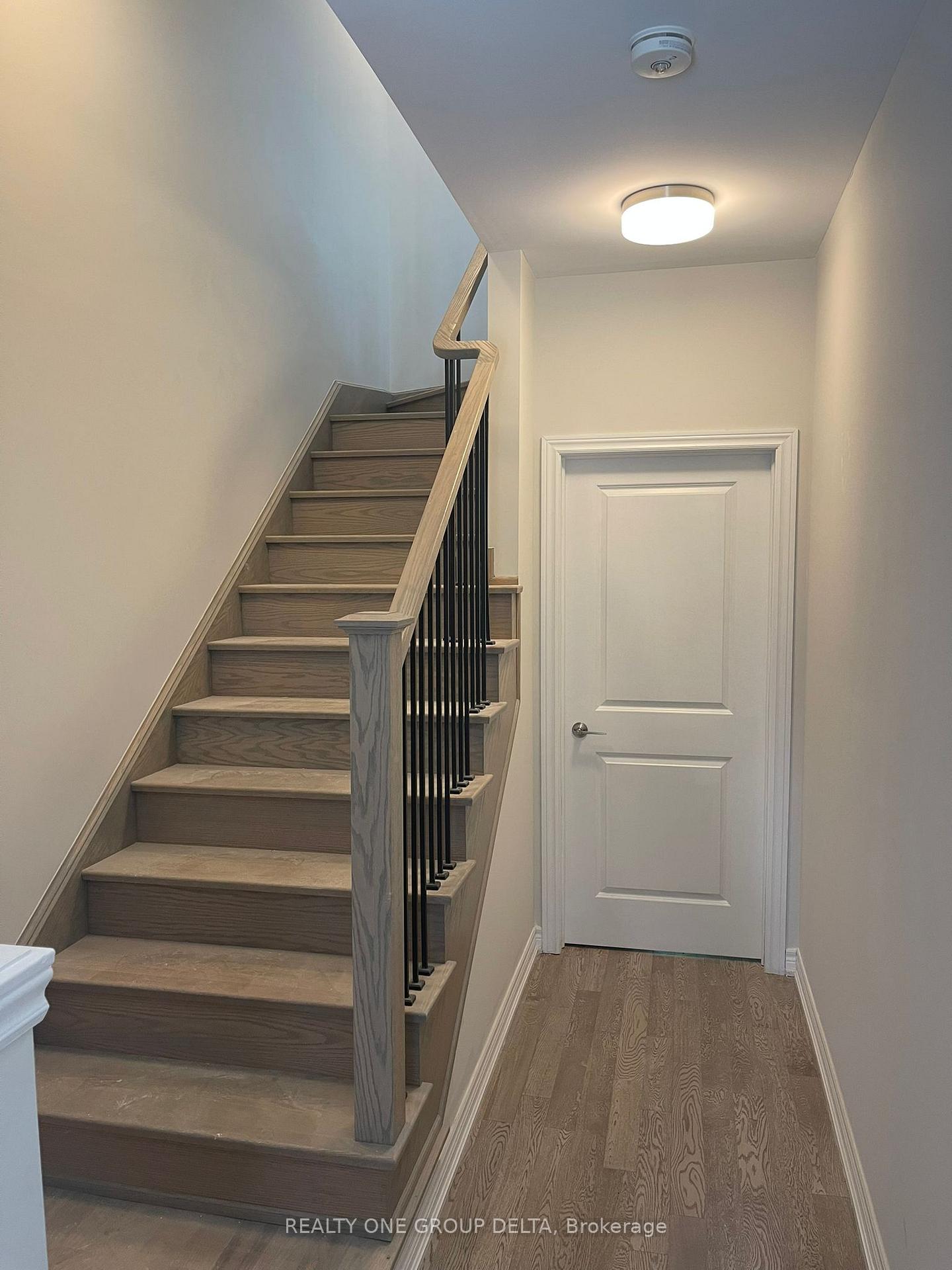 Photo 2 of 57 Folcroft Street, Brampton, Credit Valley — HOMEH