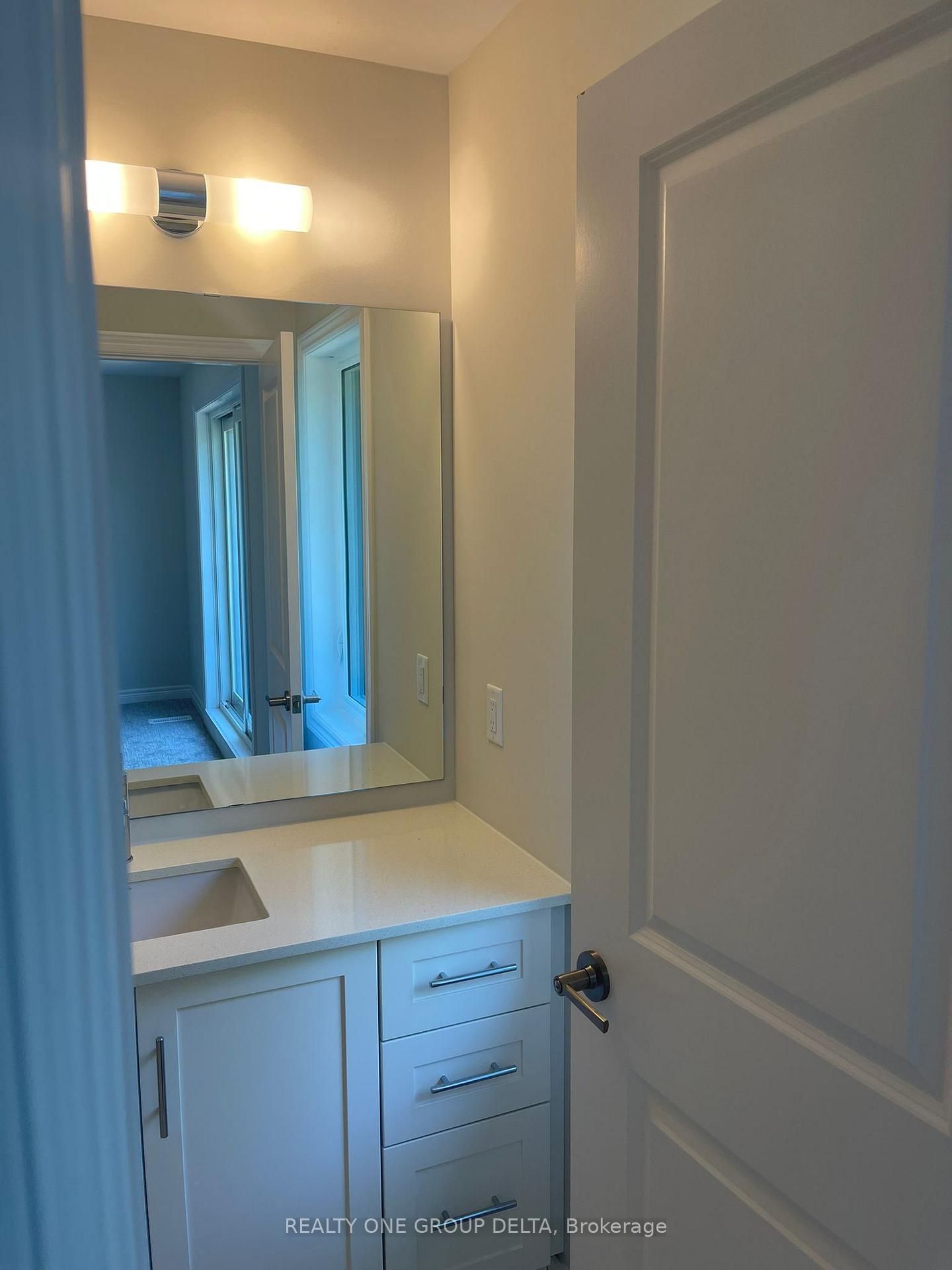 Photo 14 of 57 Folcroft Street, Brampton, Credit Valley — HOMEH