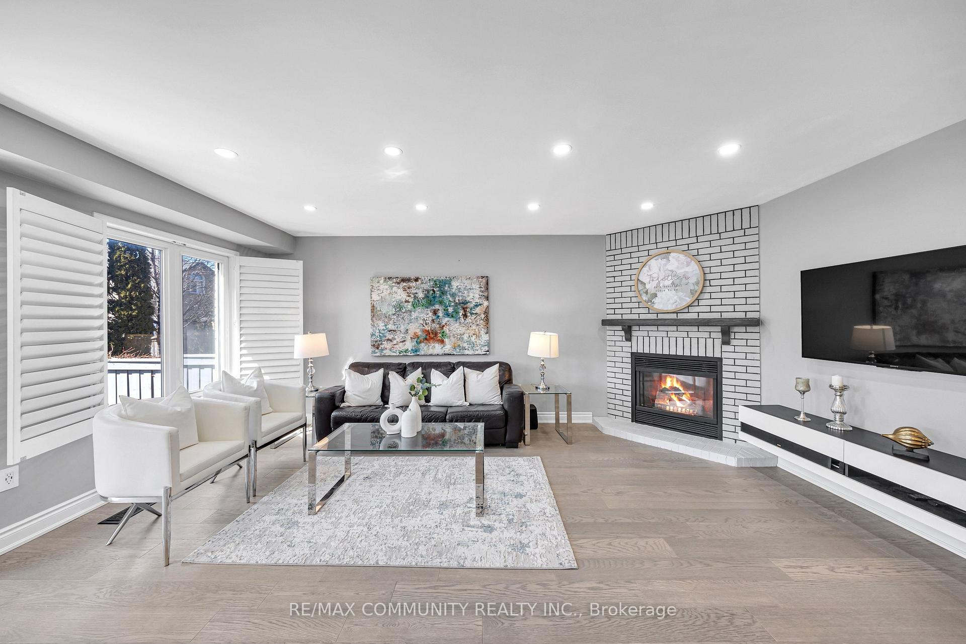 Photo 16 of 5326 Segriff Drive, Mississauga, East Credit — HOMEH