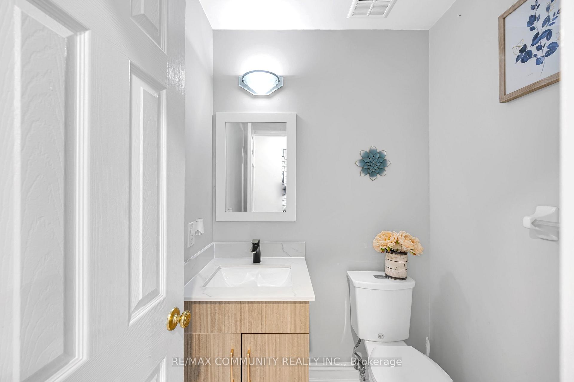 Photo 21 of 5326 Segriff Drive, Mississauga, East Credit — HOMEH