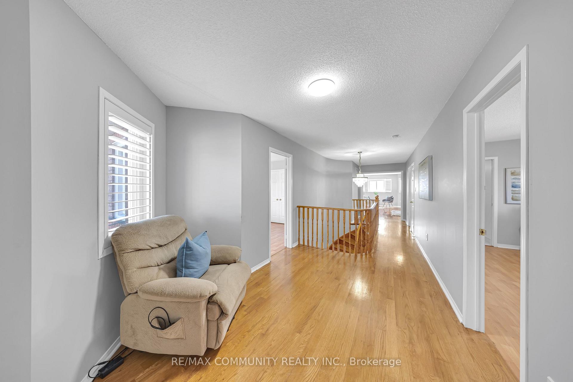 Photo 26 of 5326 Segriff Drive, Mississauga, East Credit — HOMEH