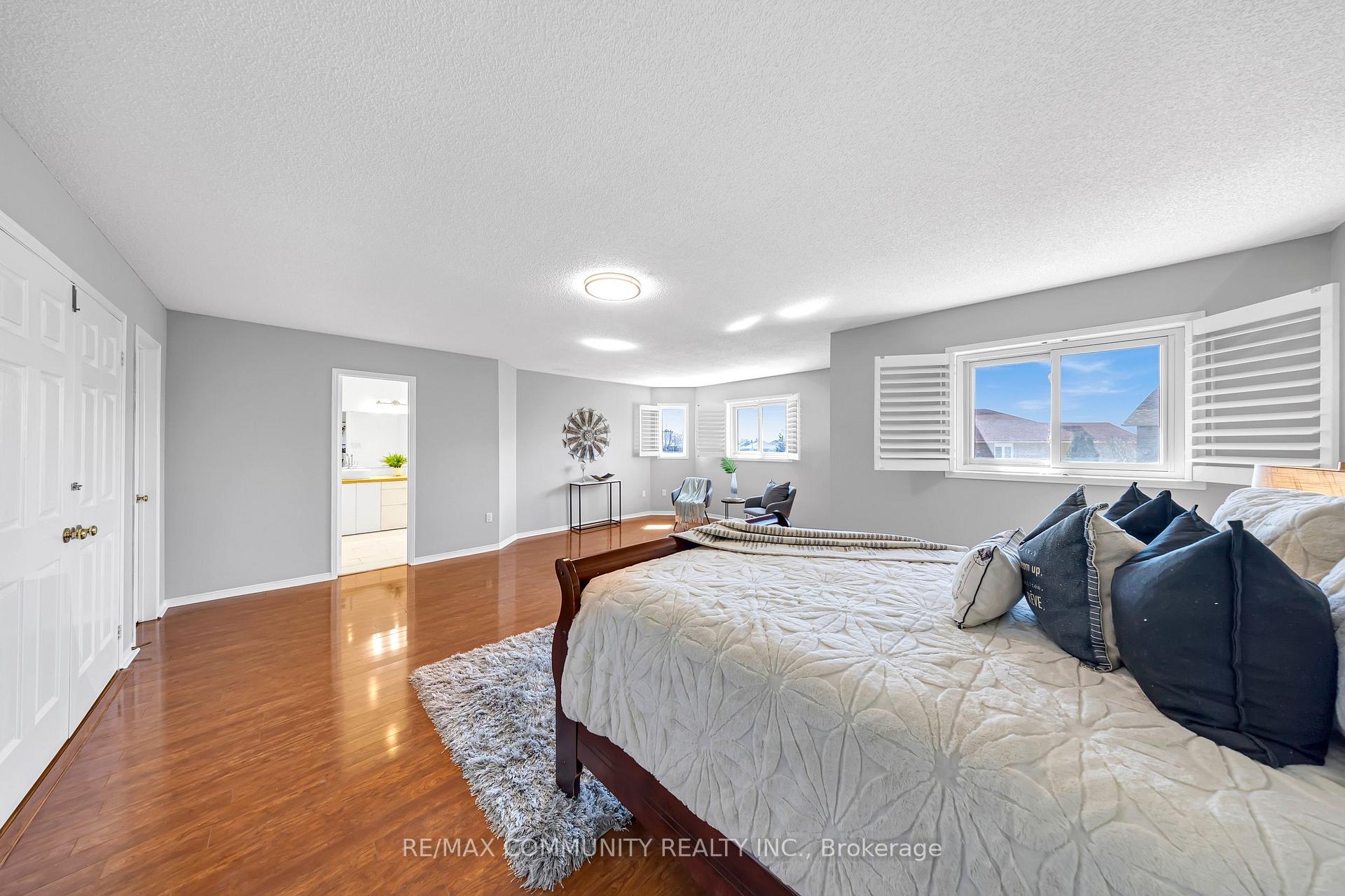 Photo 30 of 5326 Segriff Drive, Mississauga, East Credit — HOMEH