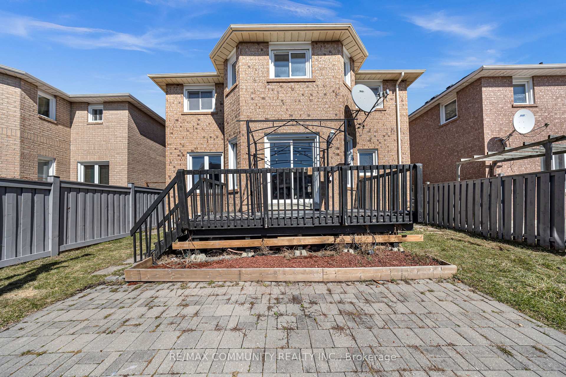 Photo 47 of 5326 Segriff Drive, Mississauga, East Credit — HOMEH