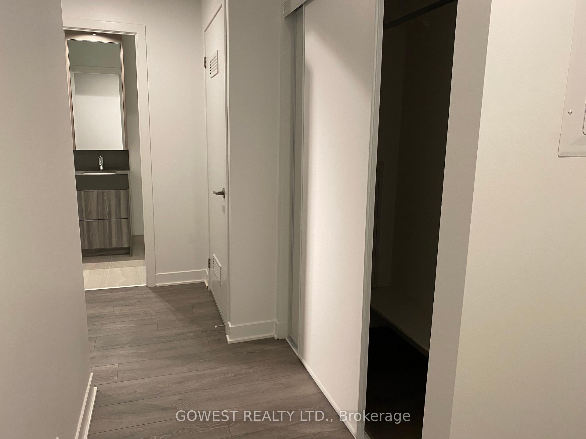 Photo 3 of Unit 1716, 6 Flavelle Trail, Vaughan, Steeles West Industrial — HOMEH
