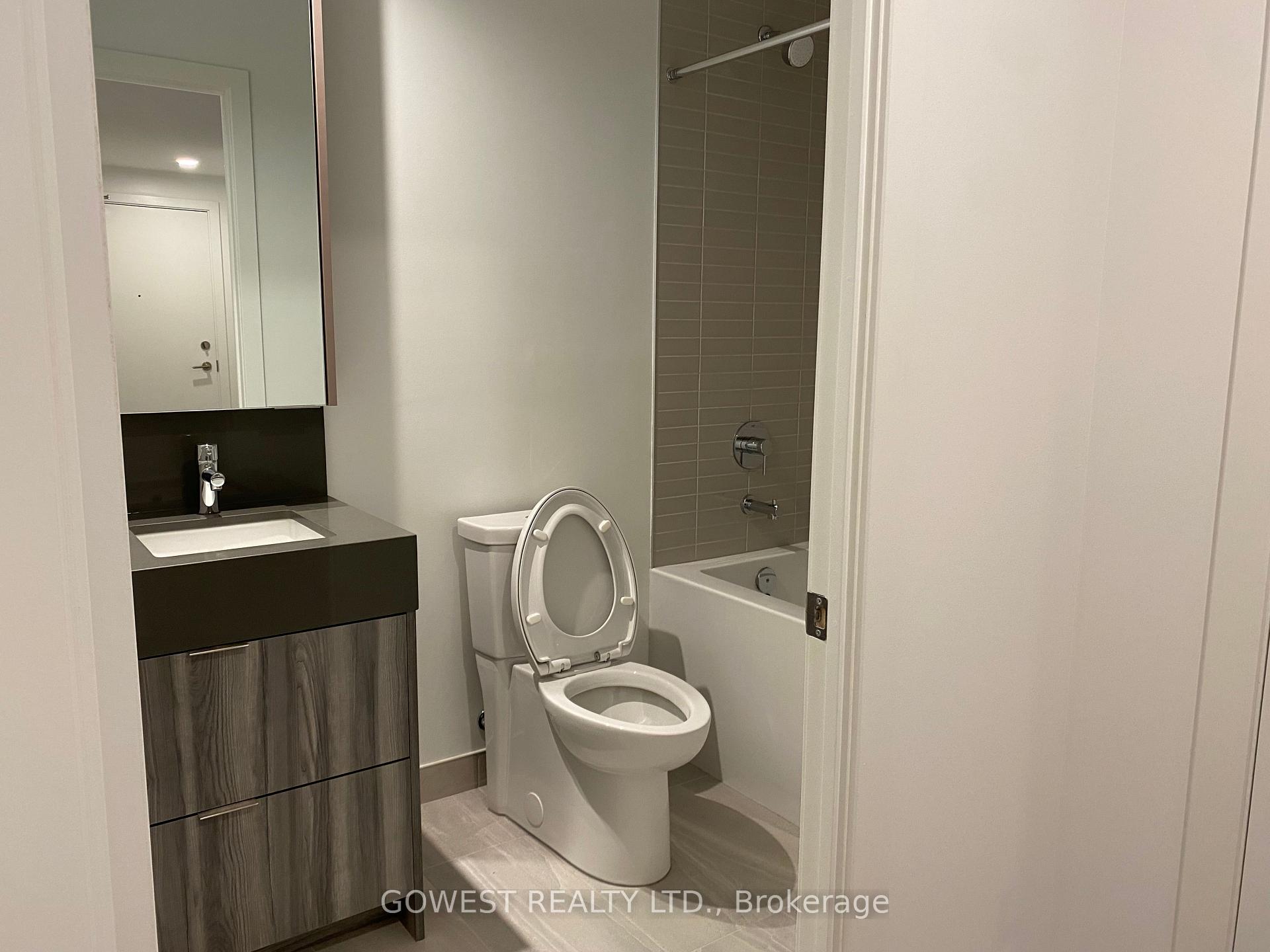 Photo 6 of Unit 1716, 6 Flavelle Trail, Vaughan, Steeles West Industrial — HOMEH