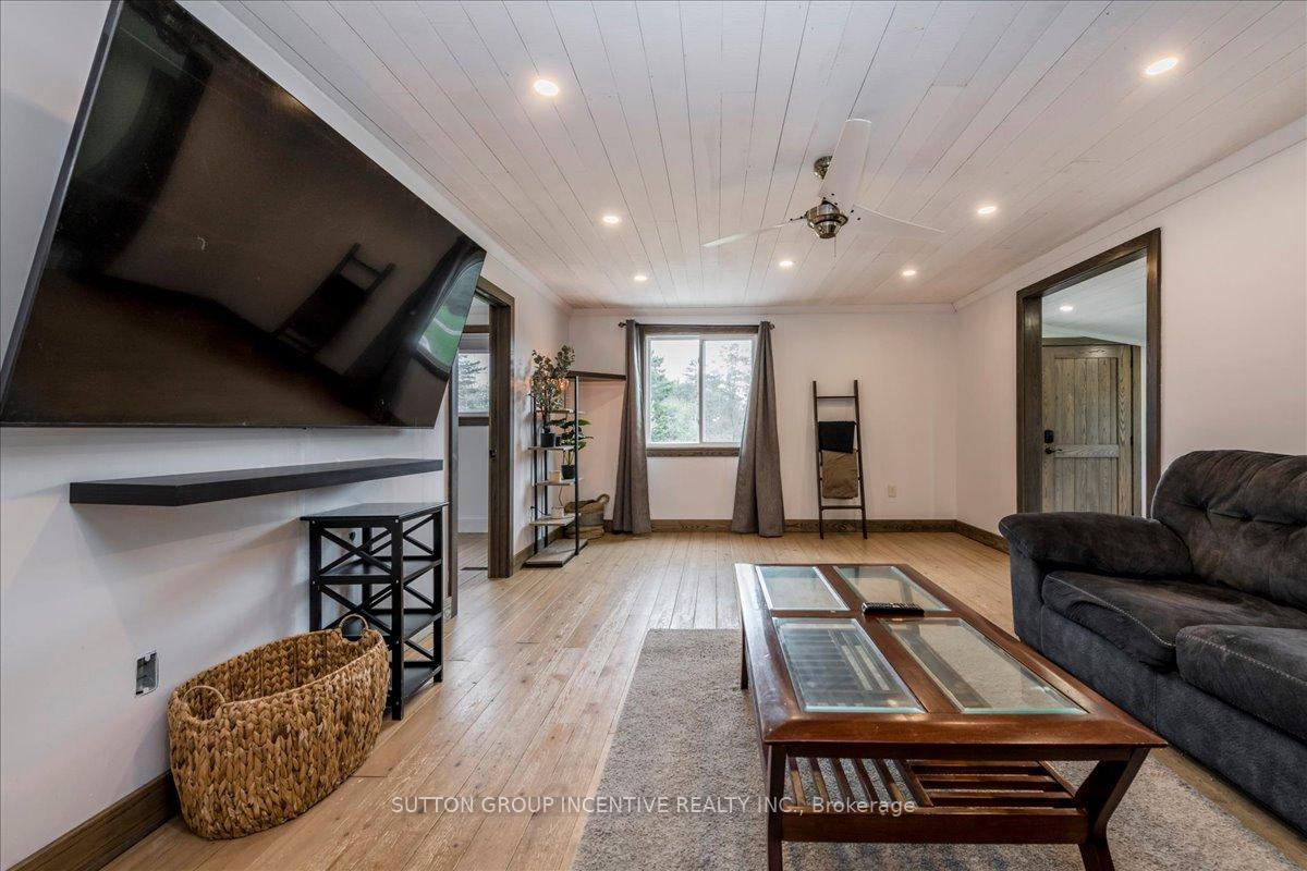 Photo 3 of 1823 Coopers Falls Road, Ramara, Rural Ramara — HOMEH