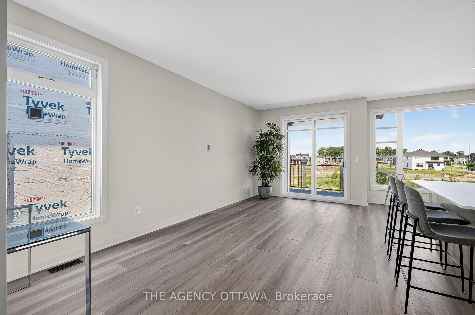 Photo 22 of 3007 Showcase Crescent, Ottawa, Riverside South/Gloucester Glen — HOMEH