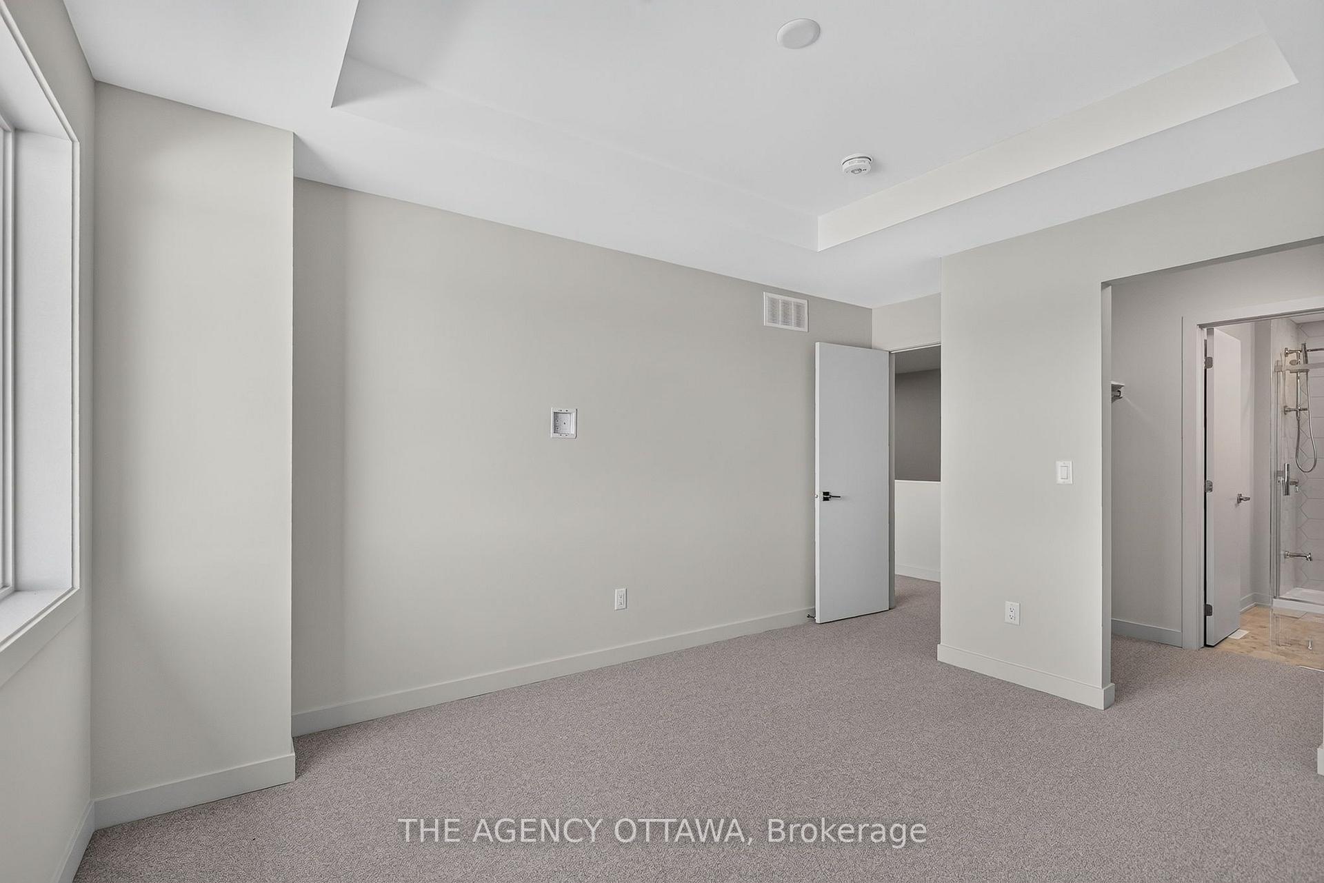 Photo 27 of 3007 Showcase Crescent, Ottawa, Riverside South/Gloucester Glen — HOMEH