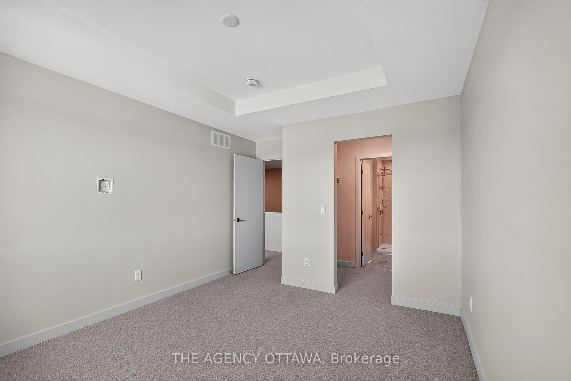 Photo 28 of 3007 Showcase Crescent, Ottawa, Riverside South/Gloucester Glen — HOMEH