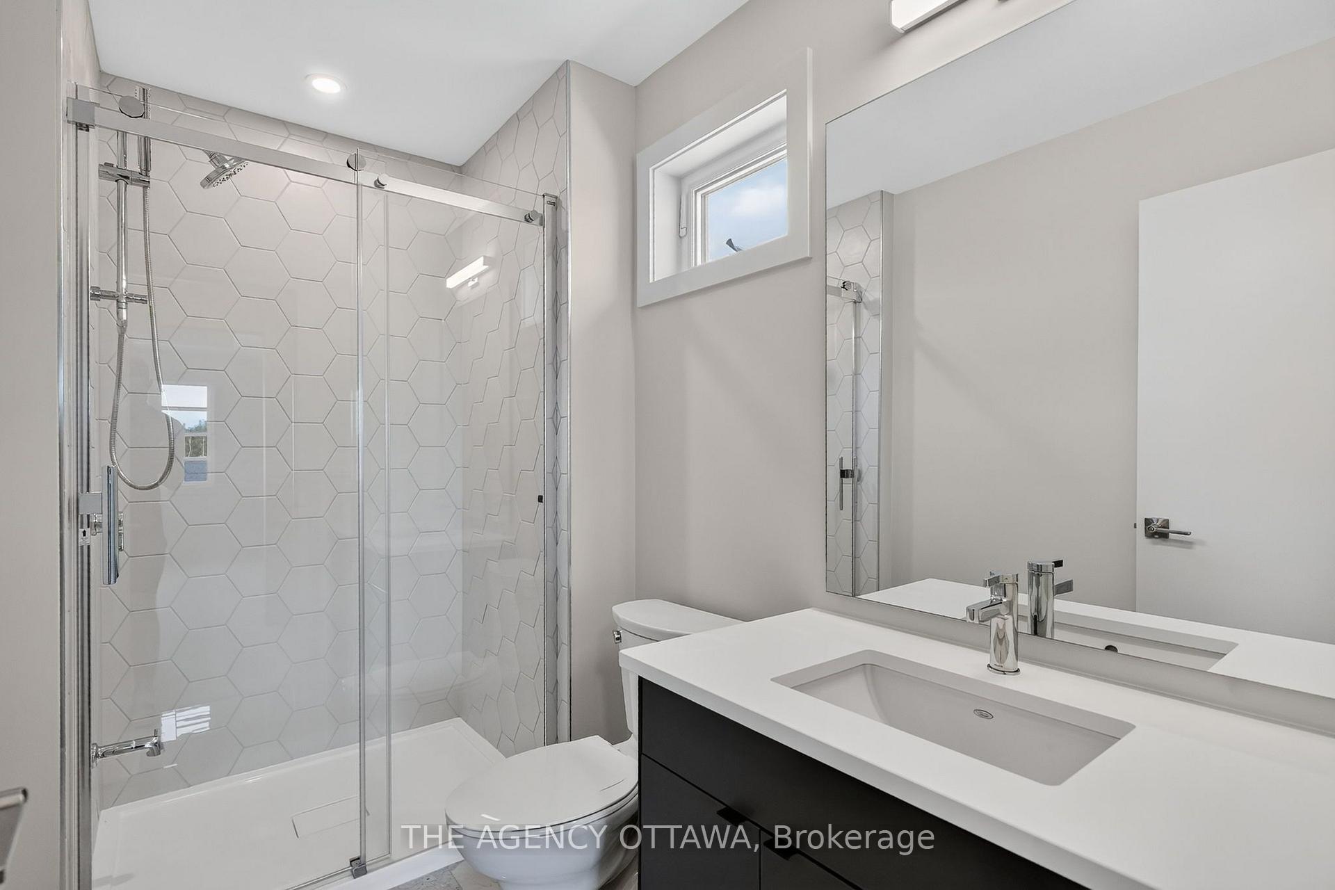 Photo 30 of 3007 Showcase Crescent, Ottawa, Riverside South/Gloucester Glen — HOMEH