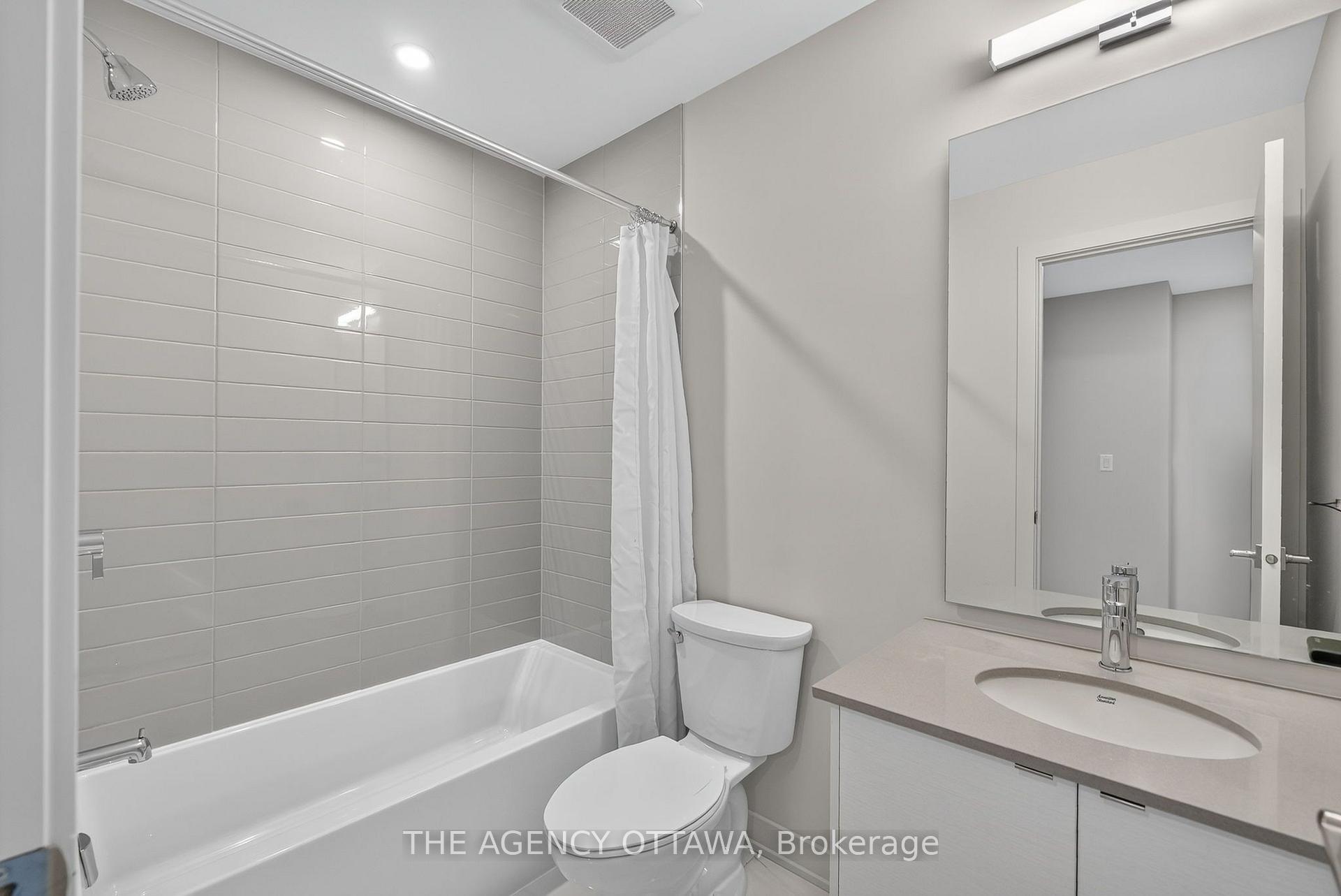 Photo 34 of 3007 Showcase Crescent, Ottawa, Riverside South/Gloucester Glen — HOMEH