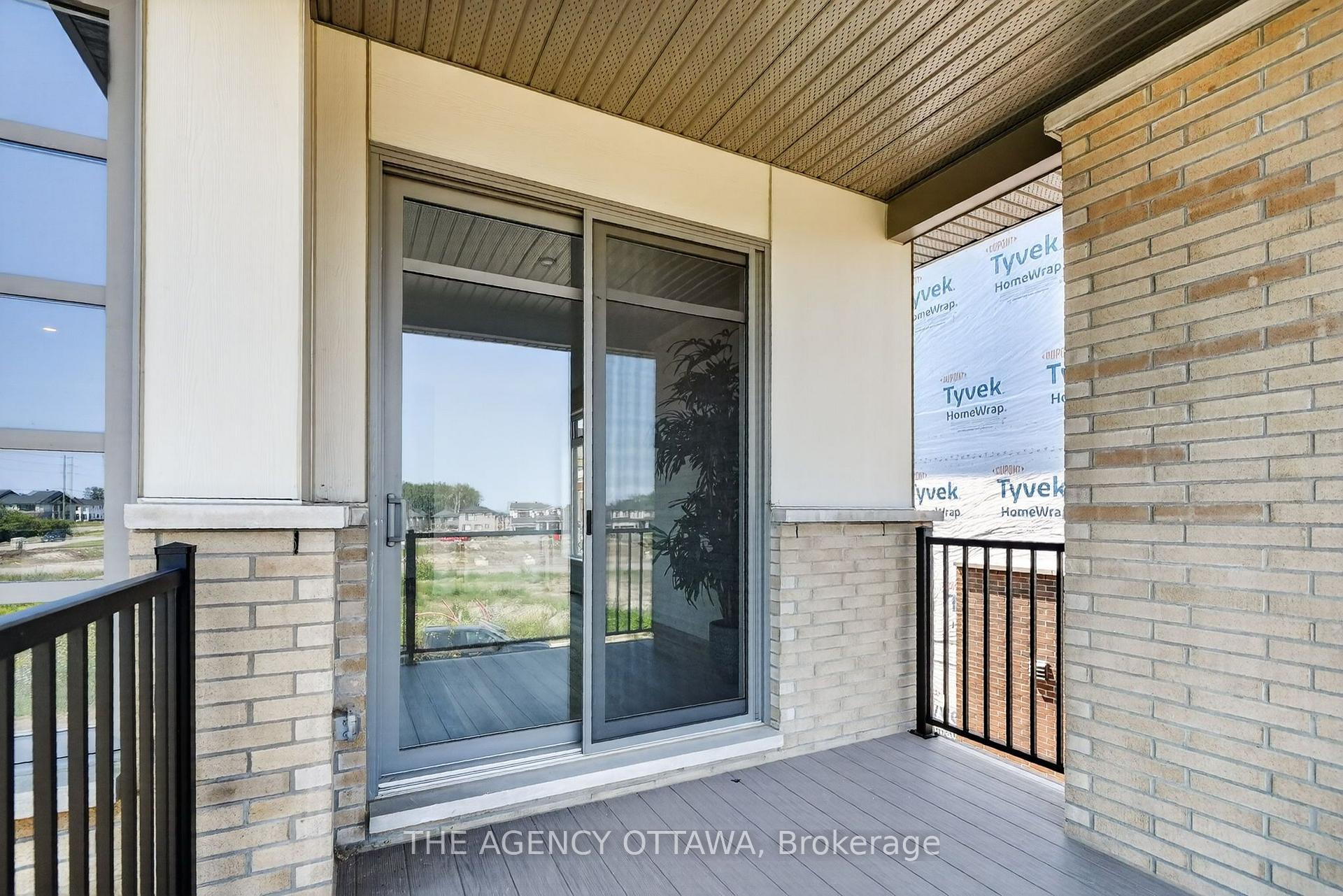 Photo 36 of 3007 Showcase Crescent, Ottawa, Riverside South/Gloucester Glen — HOMEH