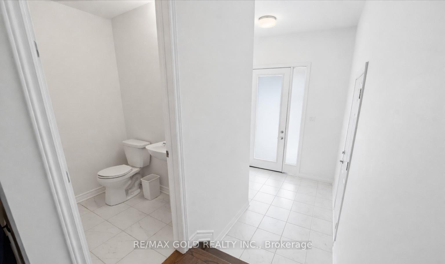 Photo 4 of 36 Jargeau Road S, Ottawa, Chapel Hill South - Orleans Village — HOMEH