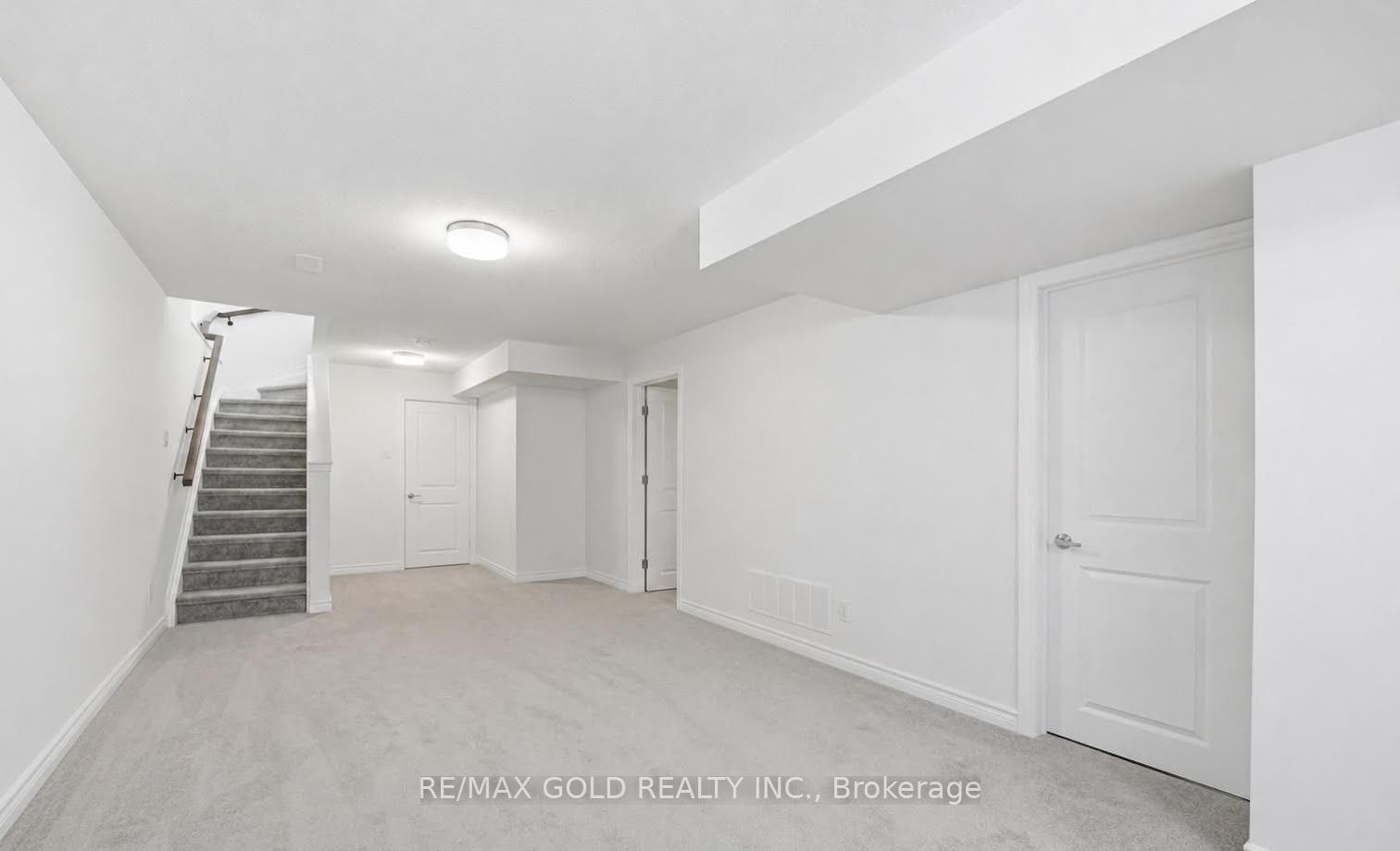 Photo 11 of 36 Jargeau Road S, Ottawa, Chapel Hill South - Orleans Village — HOMEH