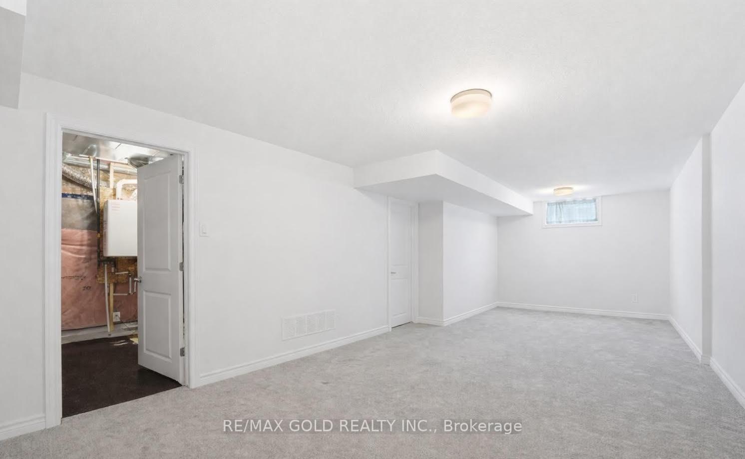Photo 13 of 36 Jargeau Road S, Ottawa, Chapel Hill South - Orleans Village — HOMEH
