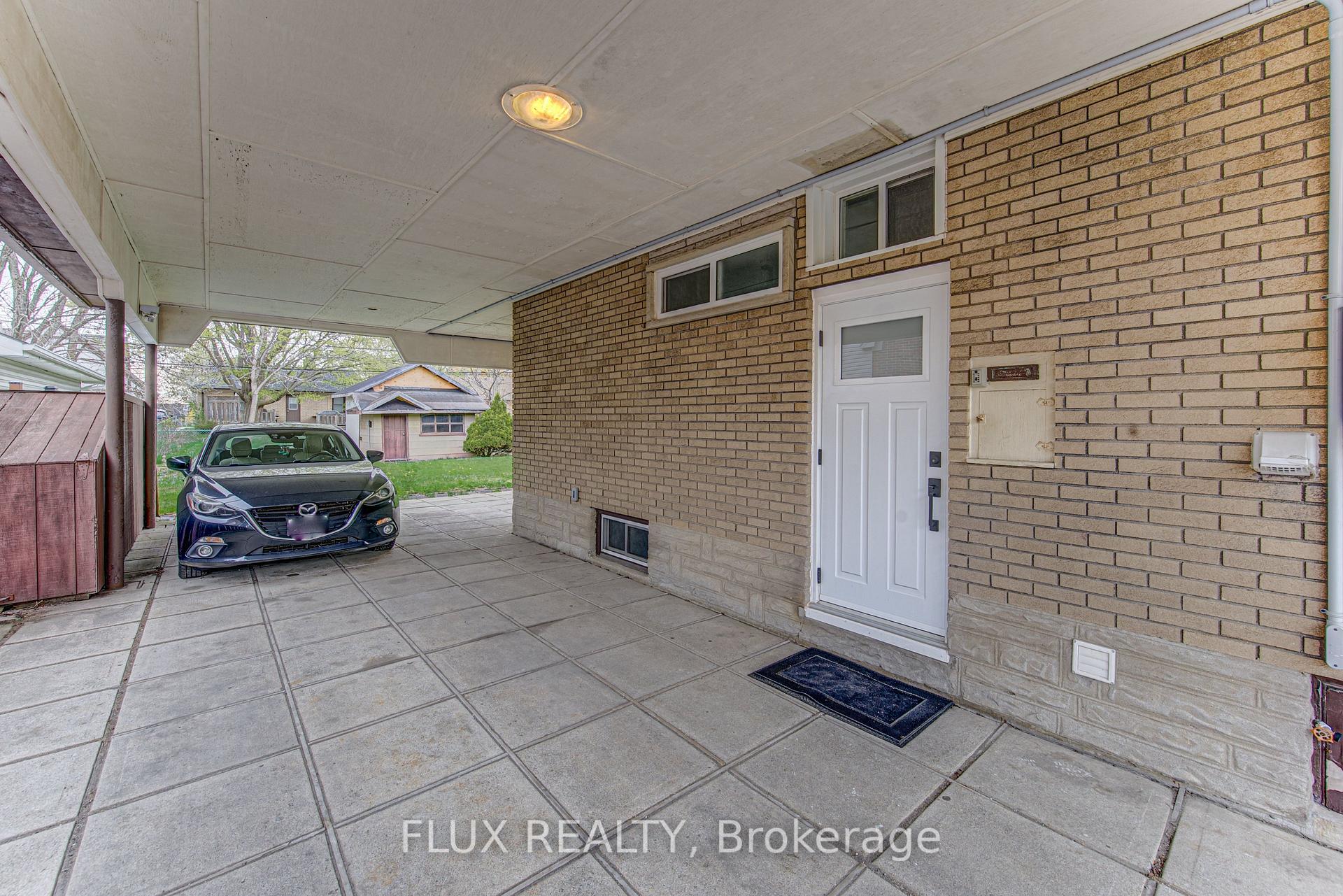 Photo 4 of 51 Rosemount Drive, Kitchener, Heritage Park/Rosemount — HOMEH