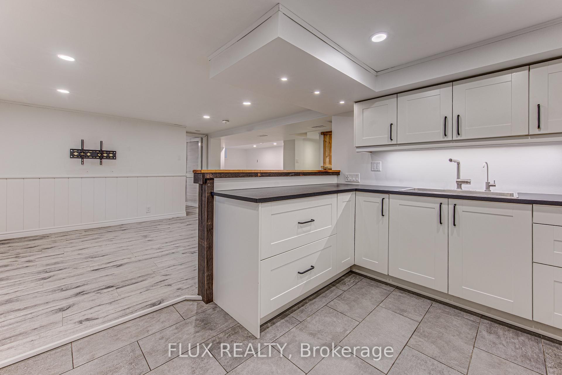 Photo 21 of 51 Rosemount Drive, Kitchener, Heritage Park/Rosemount — HOMEH