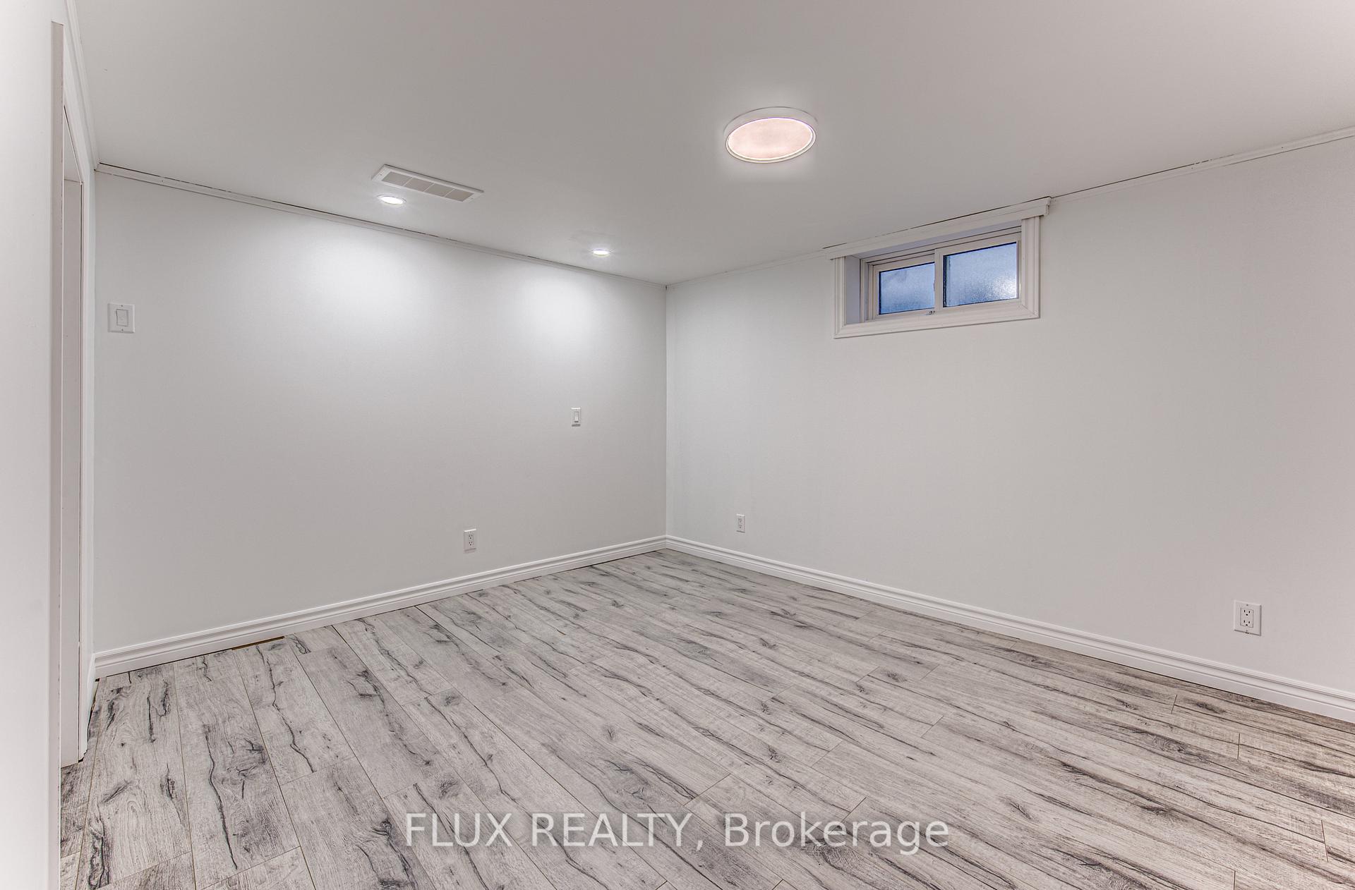 Photo 26 of 51 Rosemount Drive, Kitchener, Heritage Park/Rosemount — HOMEH