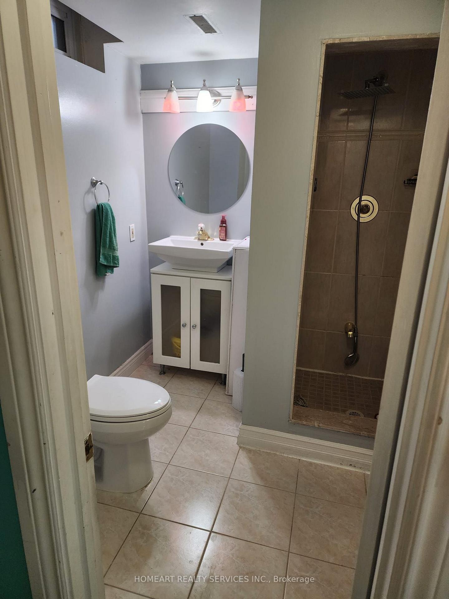 Photo 7 of 37 Trafford Crescent, Markham, Milliken Mills East — HOMEH