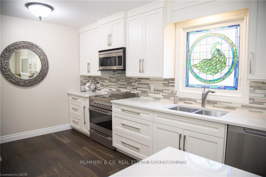 Photo 12 of 72 Willowdale Crescent, Norfolk, Port Dover — HOMEH