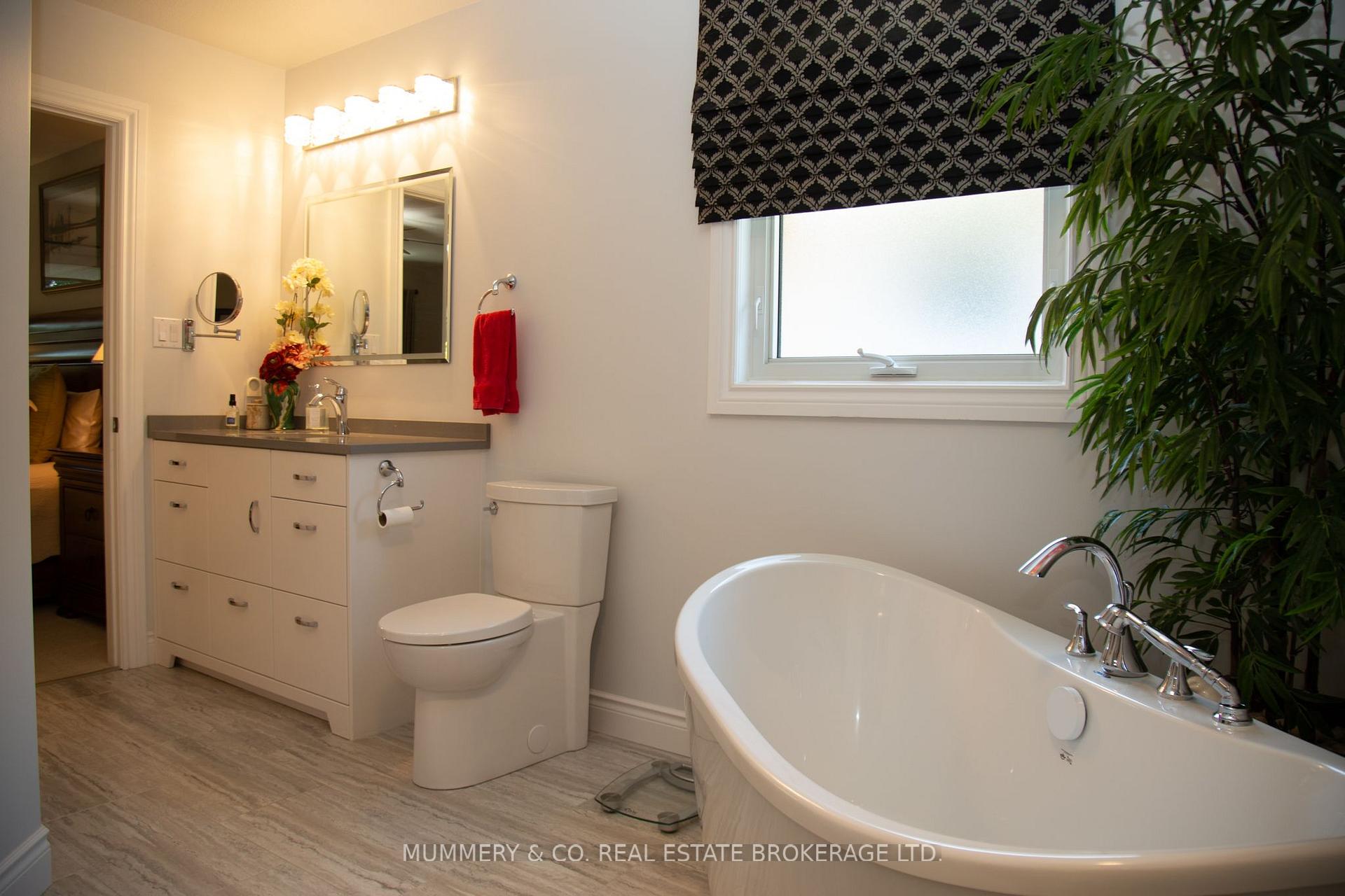 Photo 18 of 72 Willowdale Crescent, Norfolk, Port Dover — HOMEH