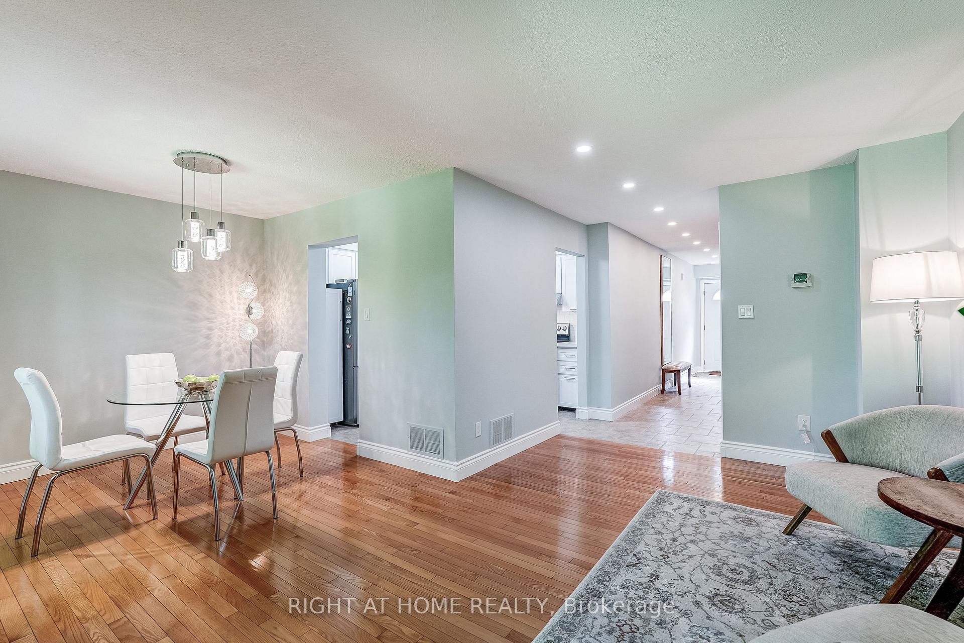 Photo 8 of Unit 55, 2120 Rathburn Road E, Mississauga, Rathwood — HOMEH