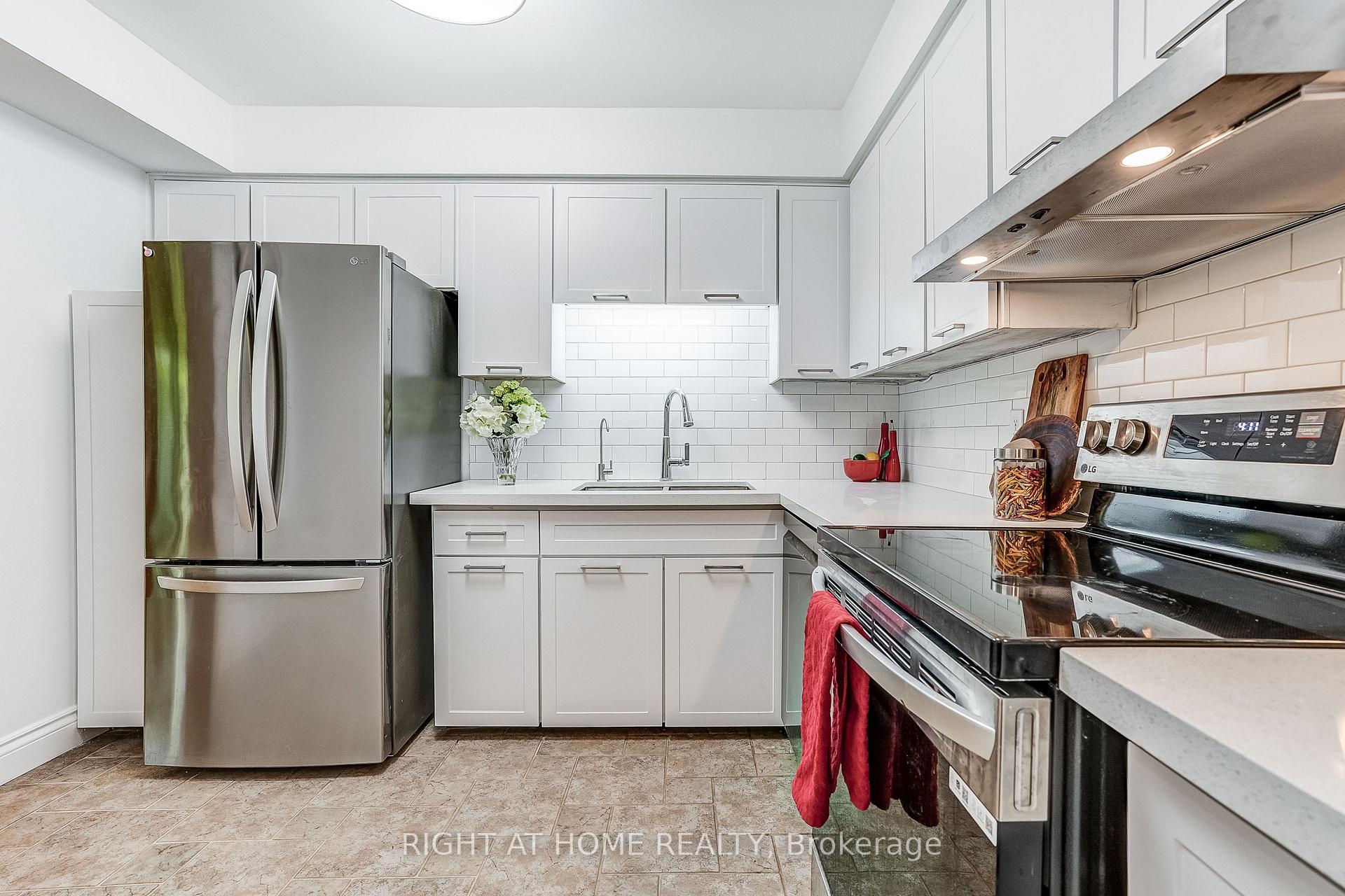 Photo 9 of Unit 55, 2120 Rathburn Road E, Mississauga, Rathwood — HOMEH