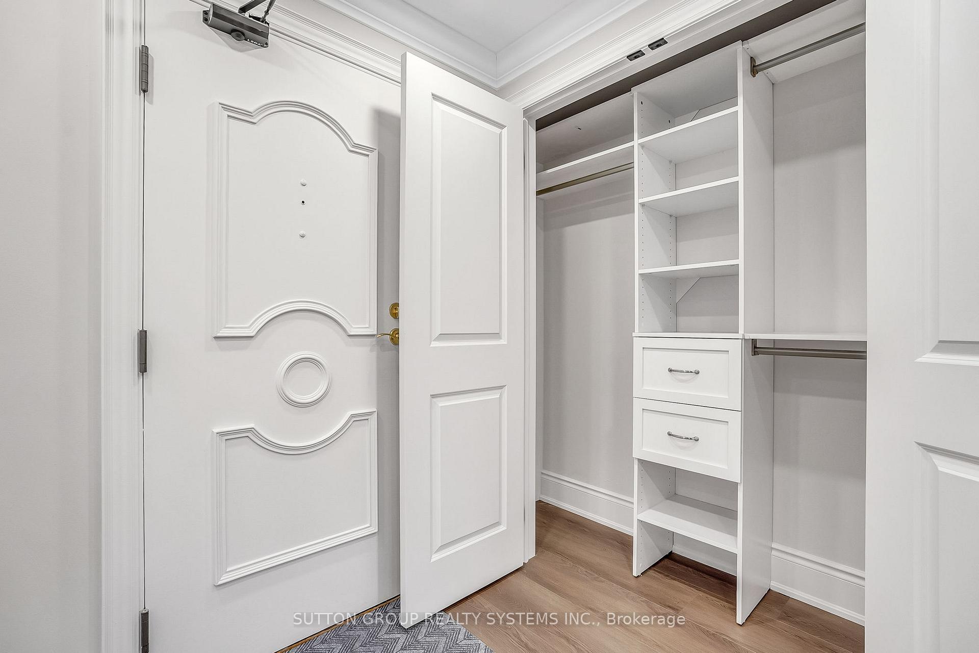 Photo 7 of Unit 501, 2180 Marine Drive, Oakville, Bronte — HOMEH