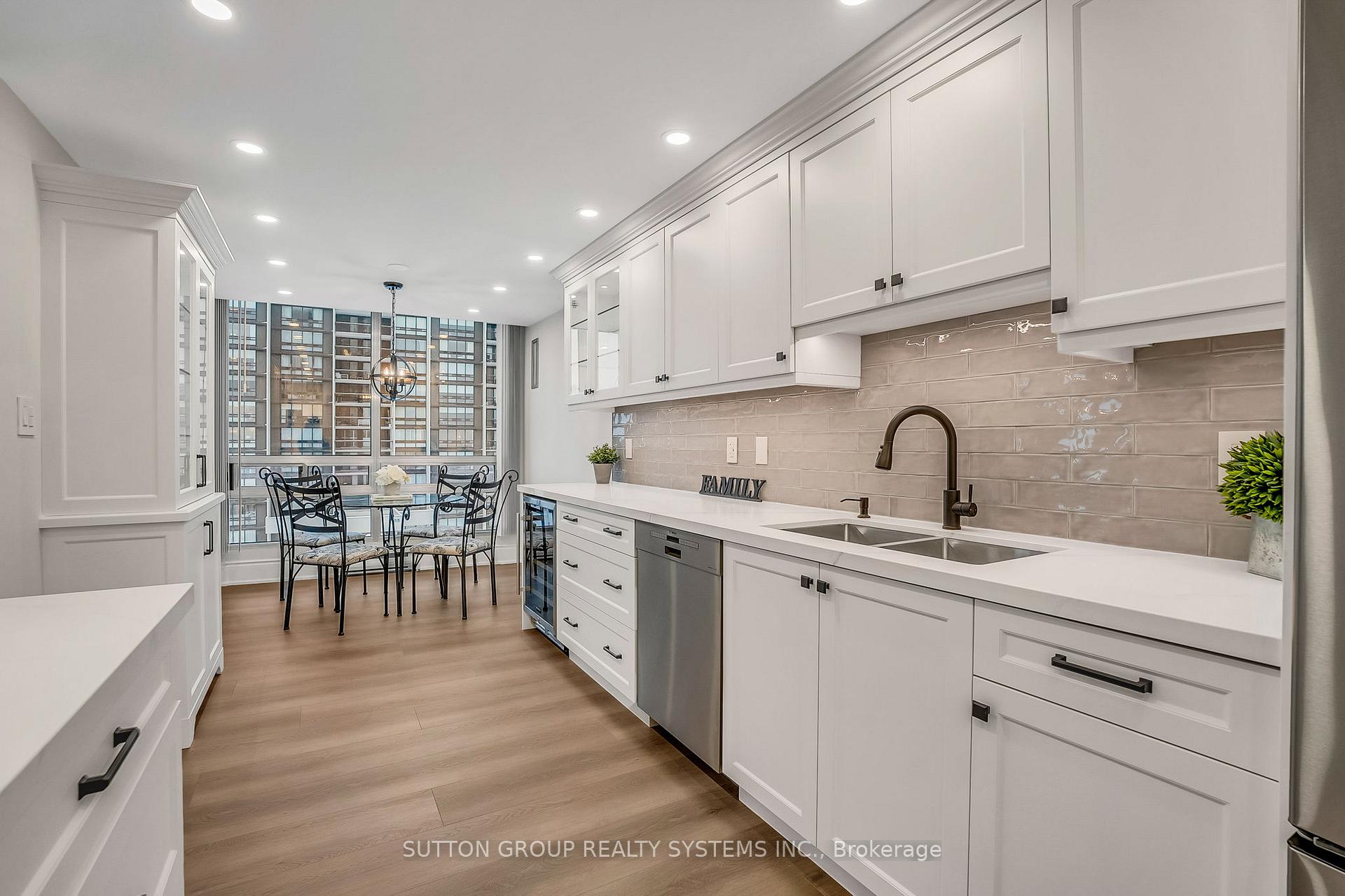 Photo 27 of Unit 501, 2180 Marine Drive, Oakville, Bronte — HOMEH
