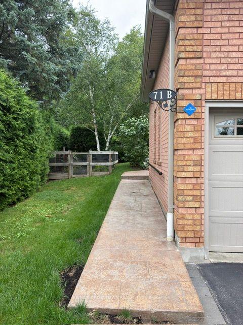 Photo 2 of Unit Bsmnt, 71 Treegrove Circle, Aurora, Hills of St Andrew — HOMEH