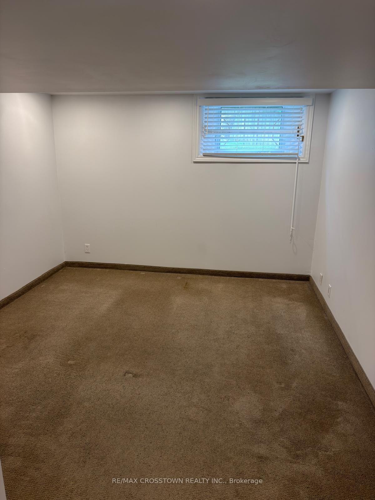 Photo 16 of Unit Bsmnt, 71 Treegrove Circle, Aurora, Hills of St Andrew — HOMEH