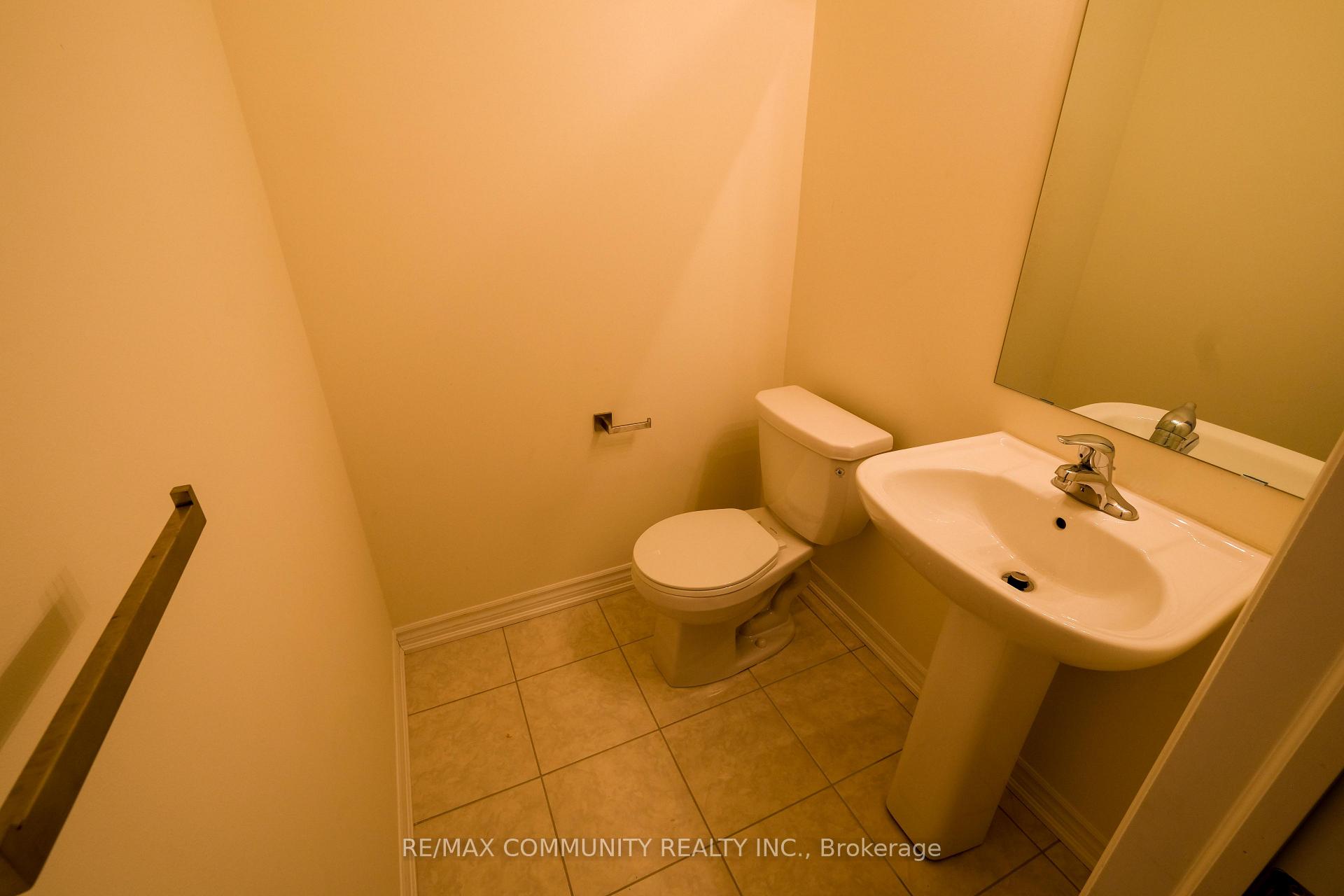 Photo 7 of 1109 Skyridge Boulevard, Pickering, Rural Pickering — HOMEH