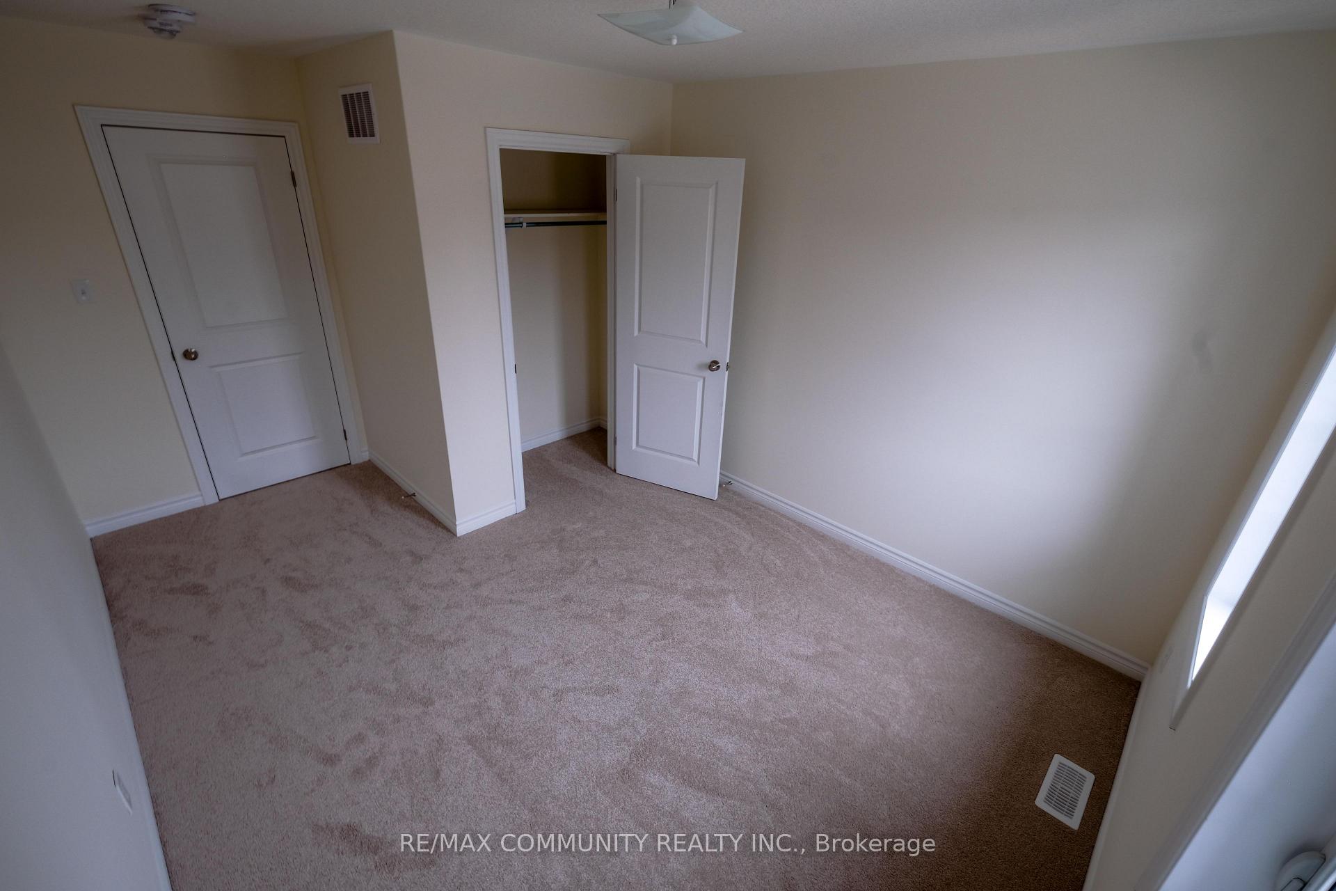 Photo 14 of 1109 Skyridge Boulevard, Pickering, Rural Pickering — HOMEH