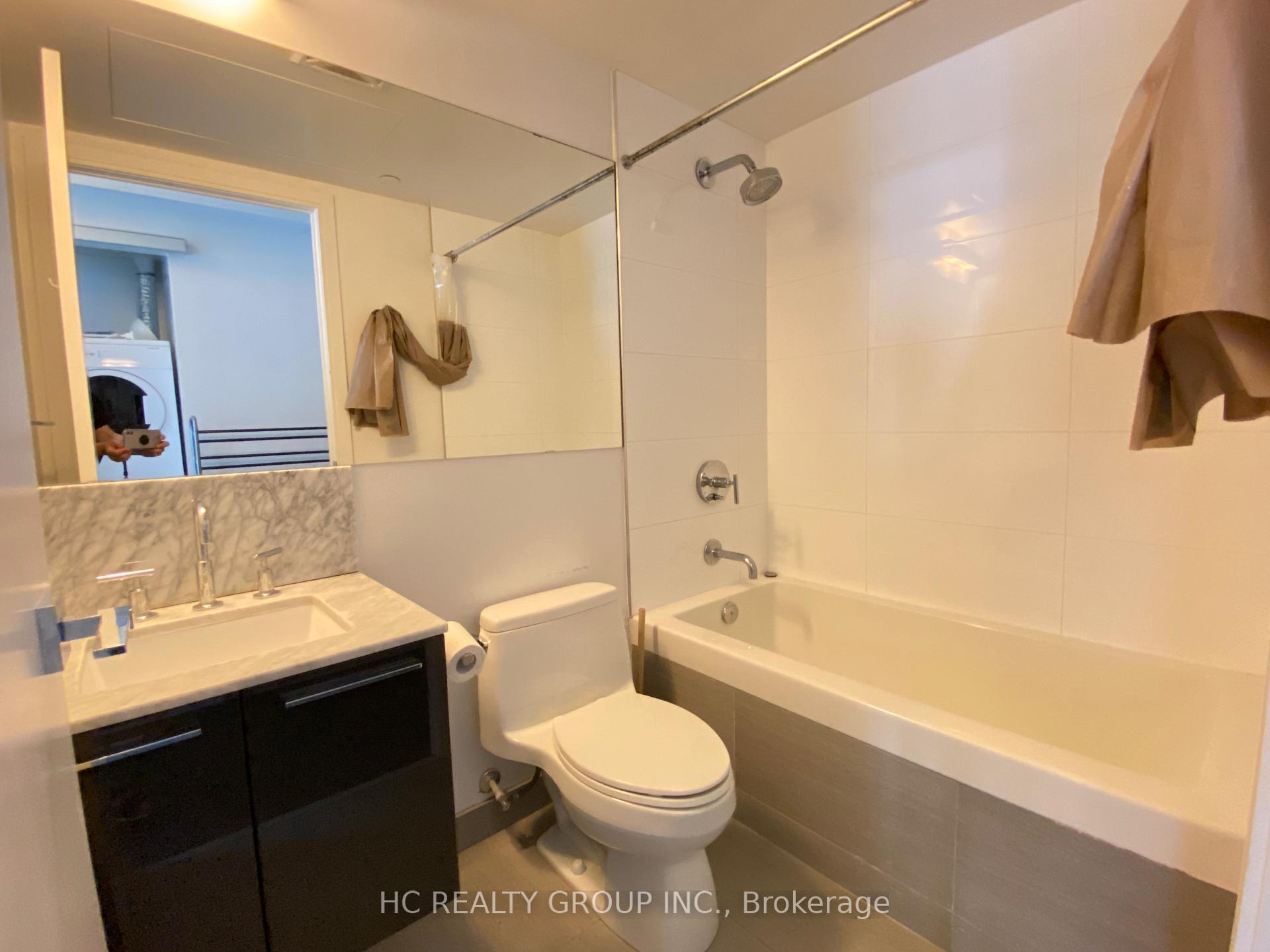 Photo 8 of Unit 3007, 42 Charles Street E, Toronto, Church-Yonge Corridor — HOMEH