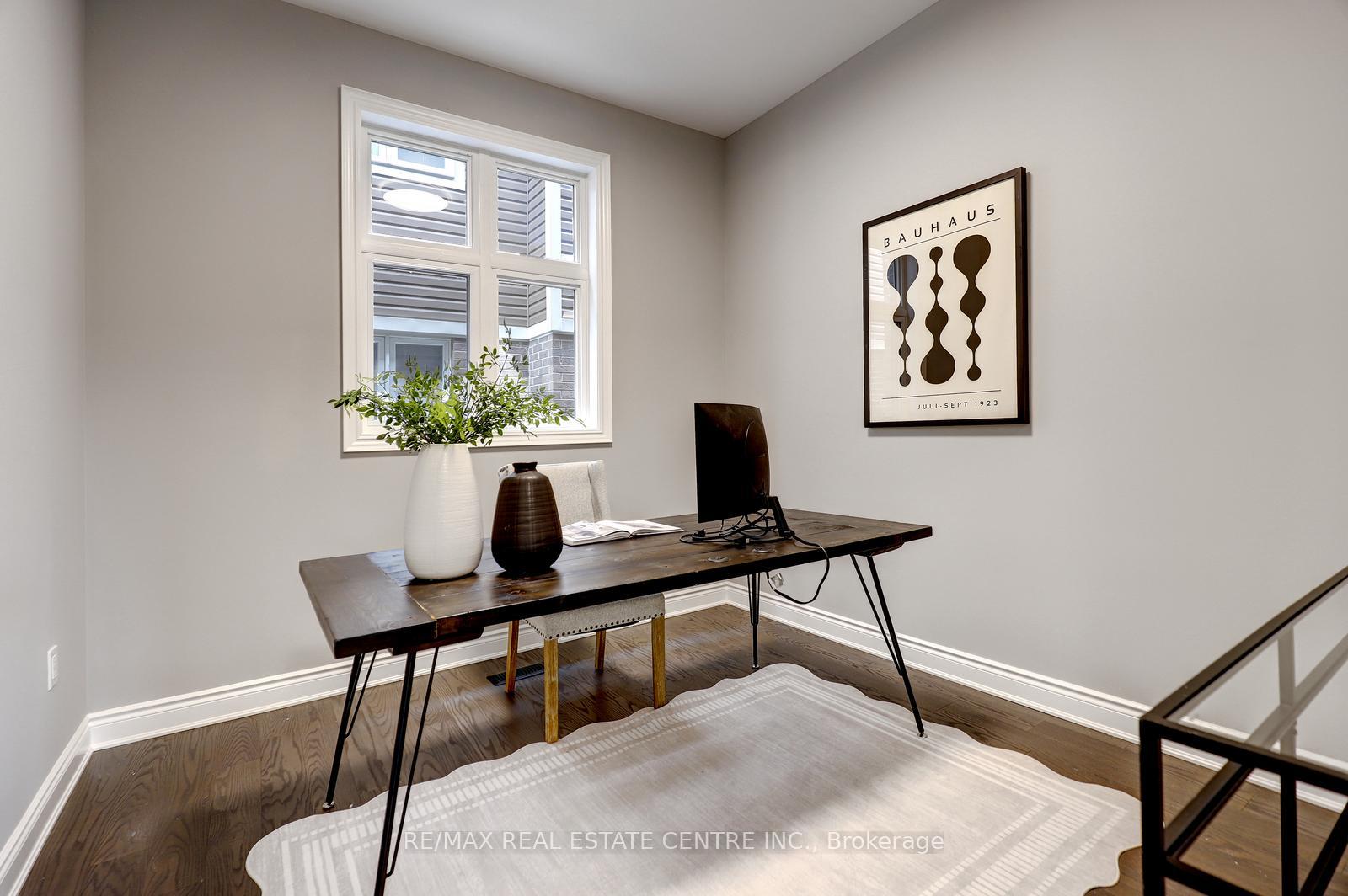 Photo 20 of 1213 Sweetfern Crescent, Milton, Cobban — HOMEH
