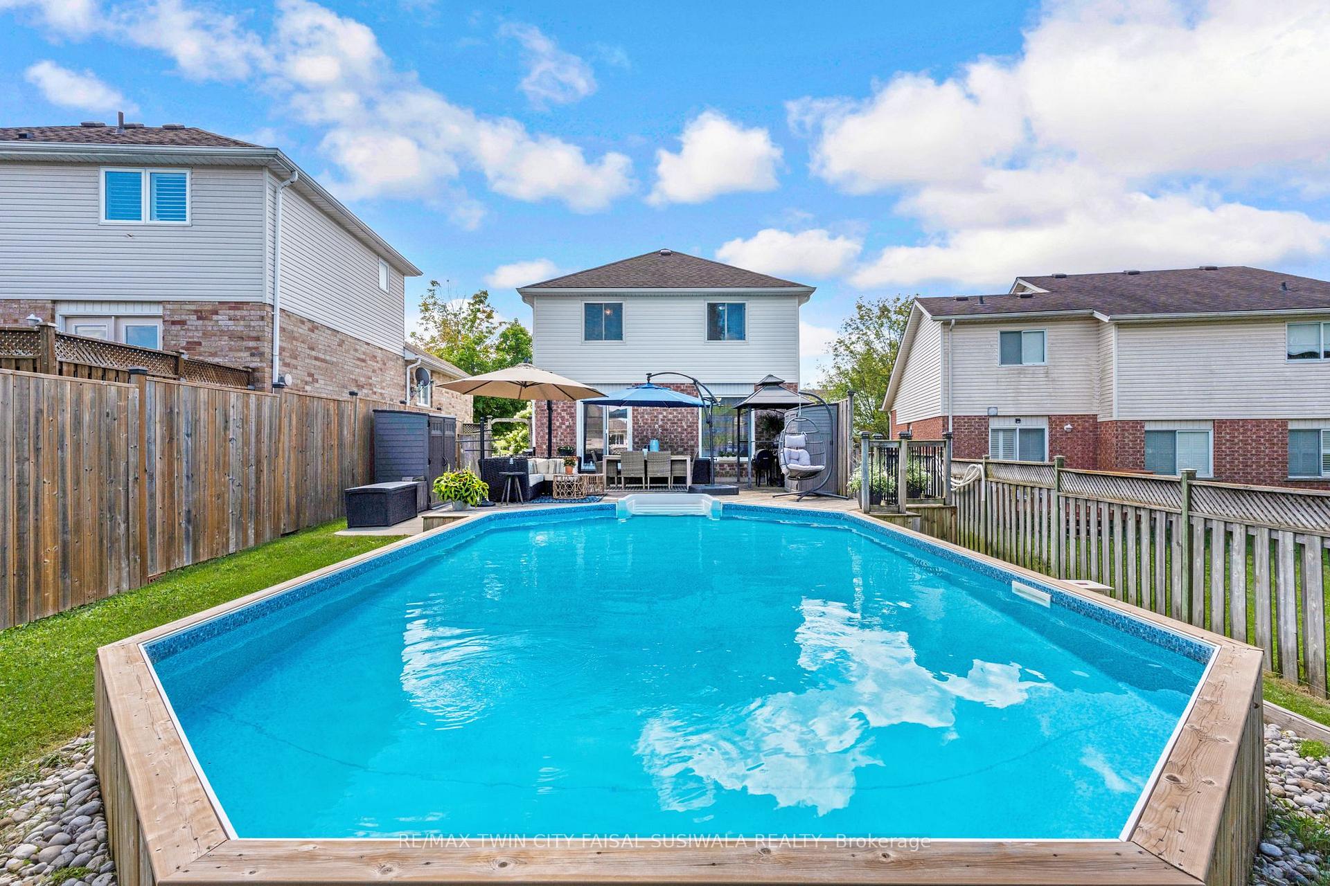 Photo 6 of 72 Melran Drive, Cambridge, Hespeler Village — HOMEH