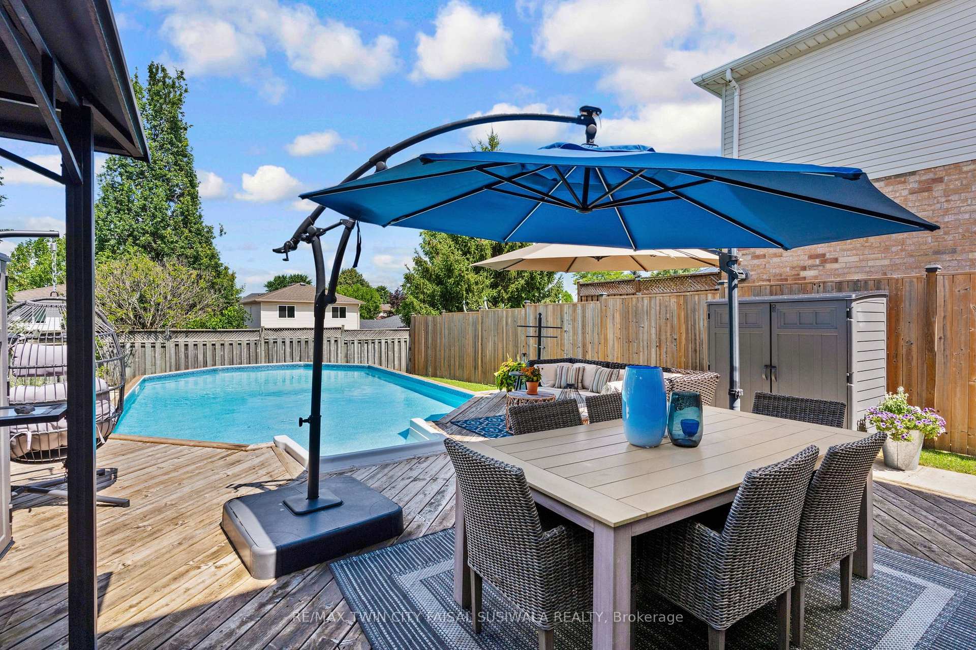 Photo 11 of 72 Melran Drive, Cambridge, Hespeler Village — HOMEH