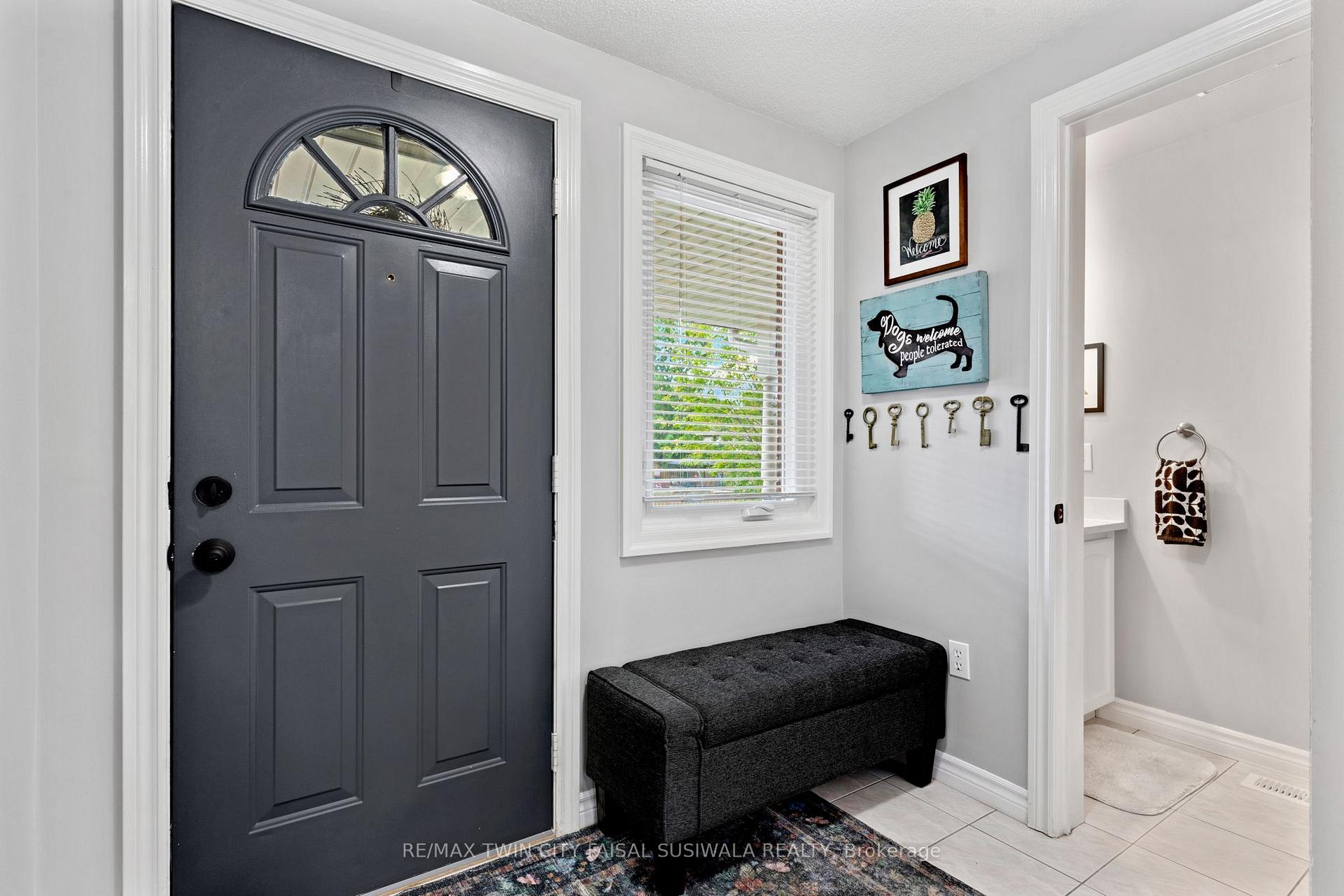 Photo 12 of 72 Melran Drive, Cambridge, Hespeler Village — HOMEH