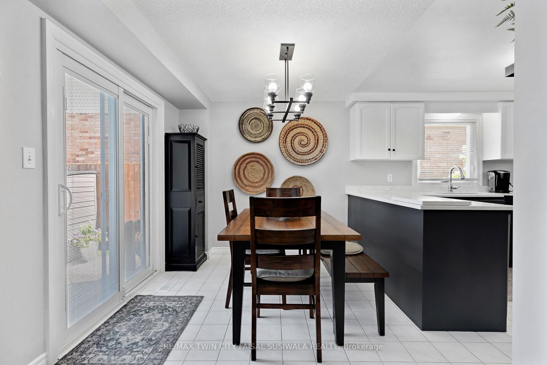 Photo 18 of 72 Melran Drive, Cambridge, Hespeler Village — HOMEH