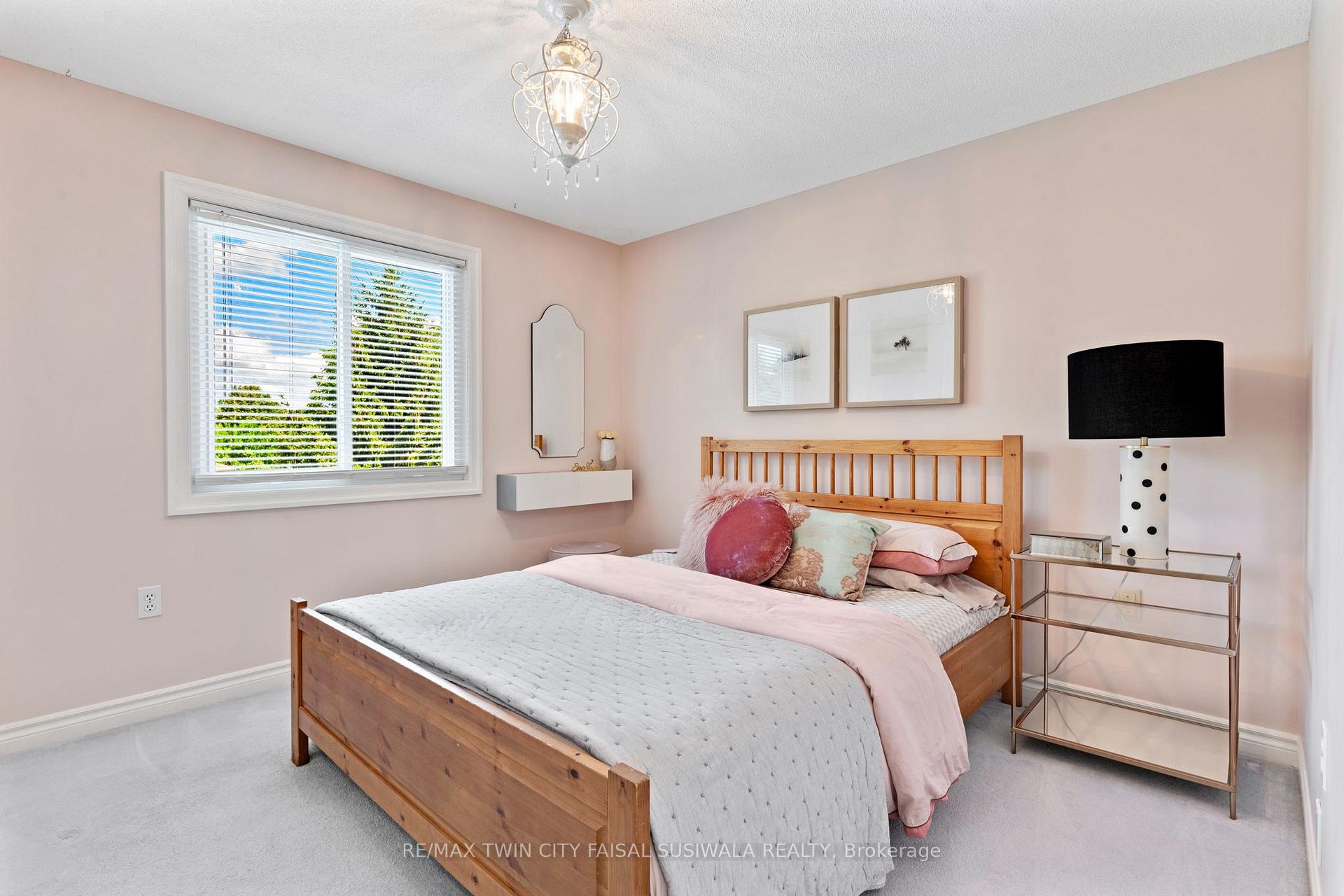 Photo 33 of 72 Melran Drive, Cambridge, Hespeler Village — HOMEH