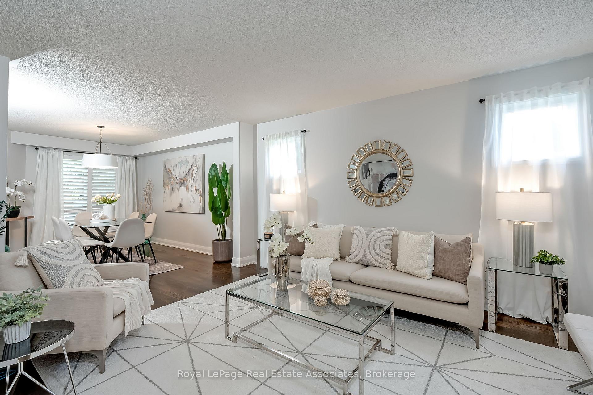 Photo 6 of 5824 Cornell Crescent, Mississauga, Central Erin Mills — HOMEH